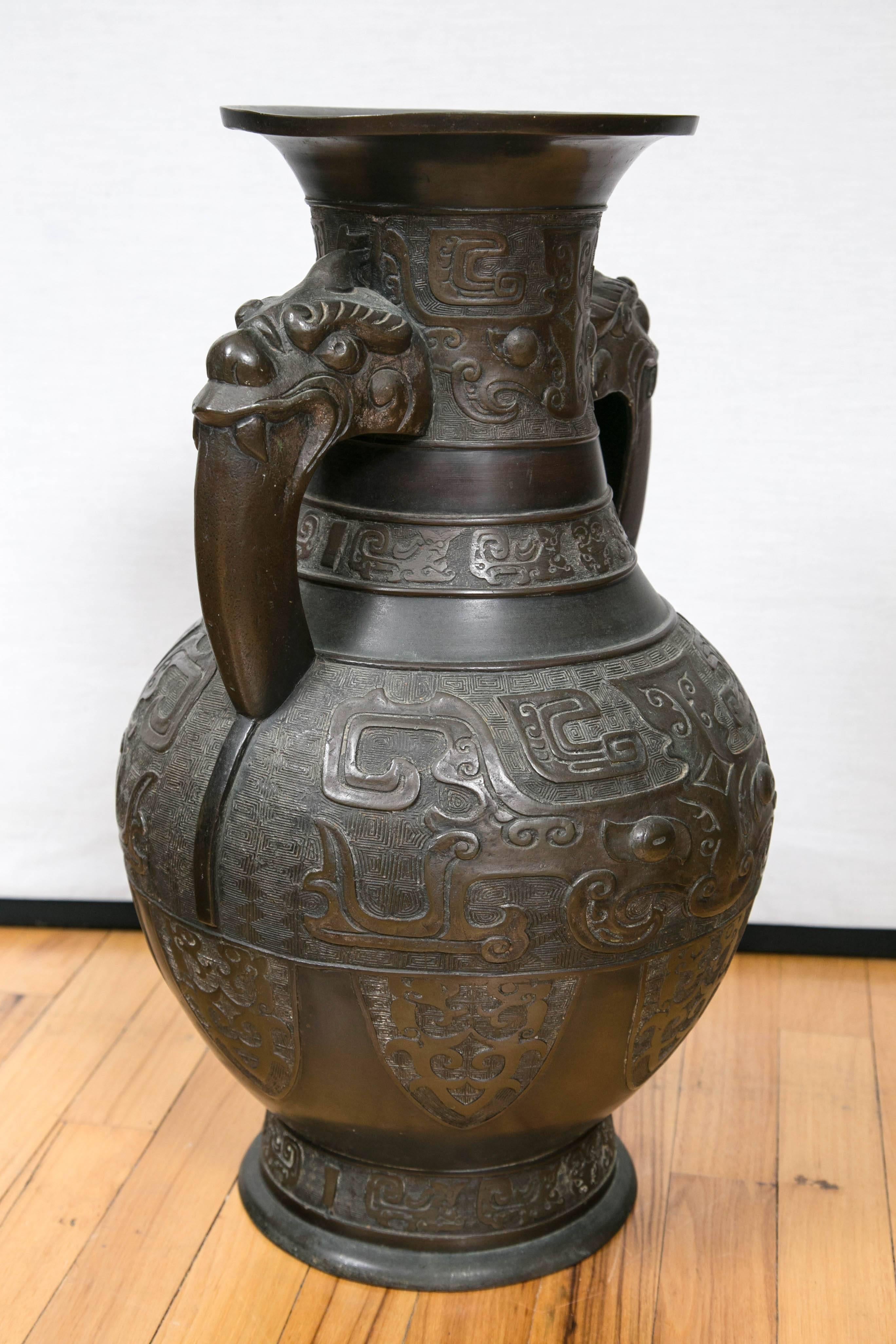 Large Chinese Archaistic Black Patina Bronze Altar Vase In Excellent Condition For Sale In Mt Kisco, NY