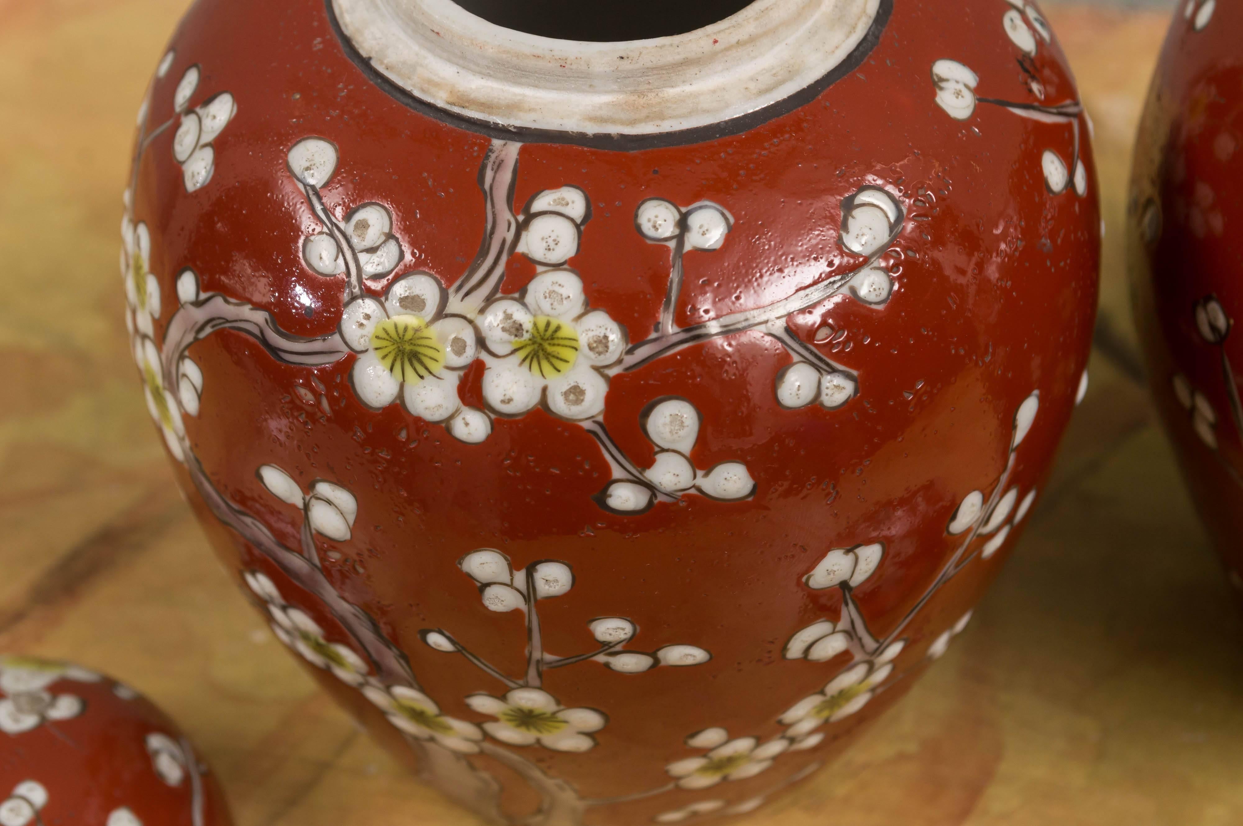 Pair of Japanese Covered Urns In Good Condition For Sale In San Francisco, CA