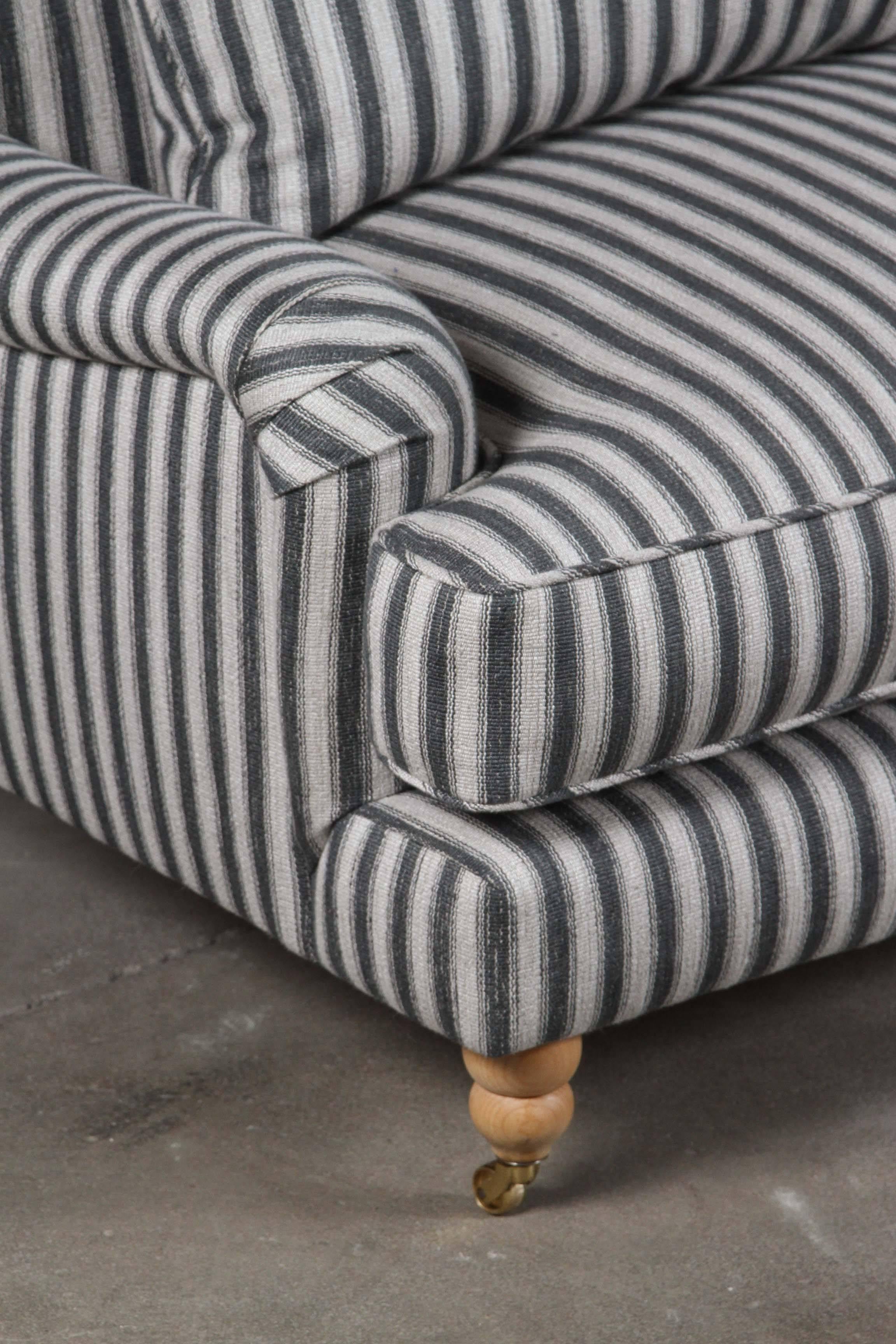 Unknown Traditional Striped Sofa