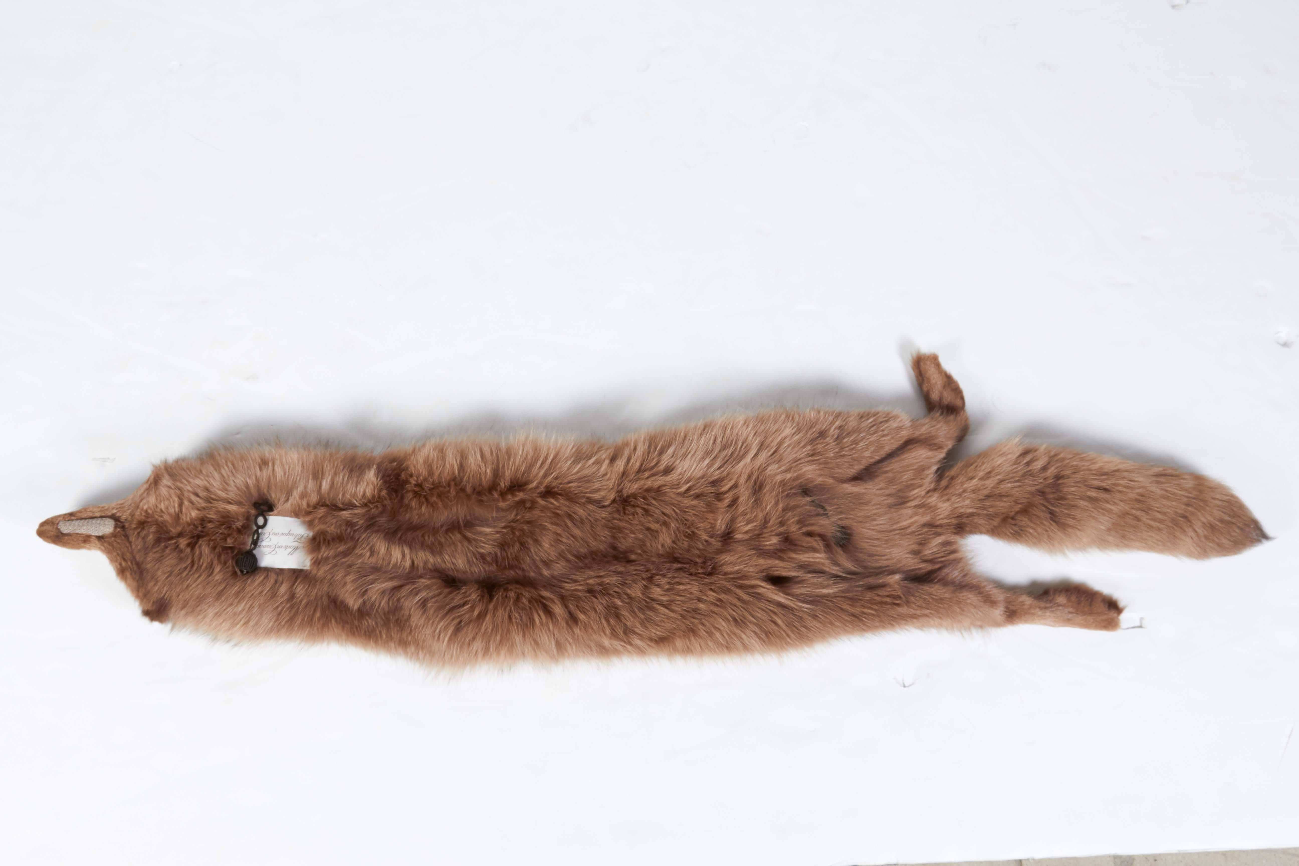 Hand-Crafted Fur, Fox, Brown/Taupe, Vintage Fox Wrap, Good Condition, Fox Fur Wrap For Sale