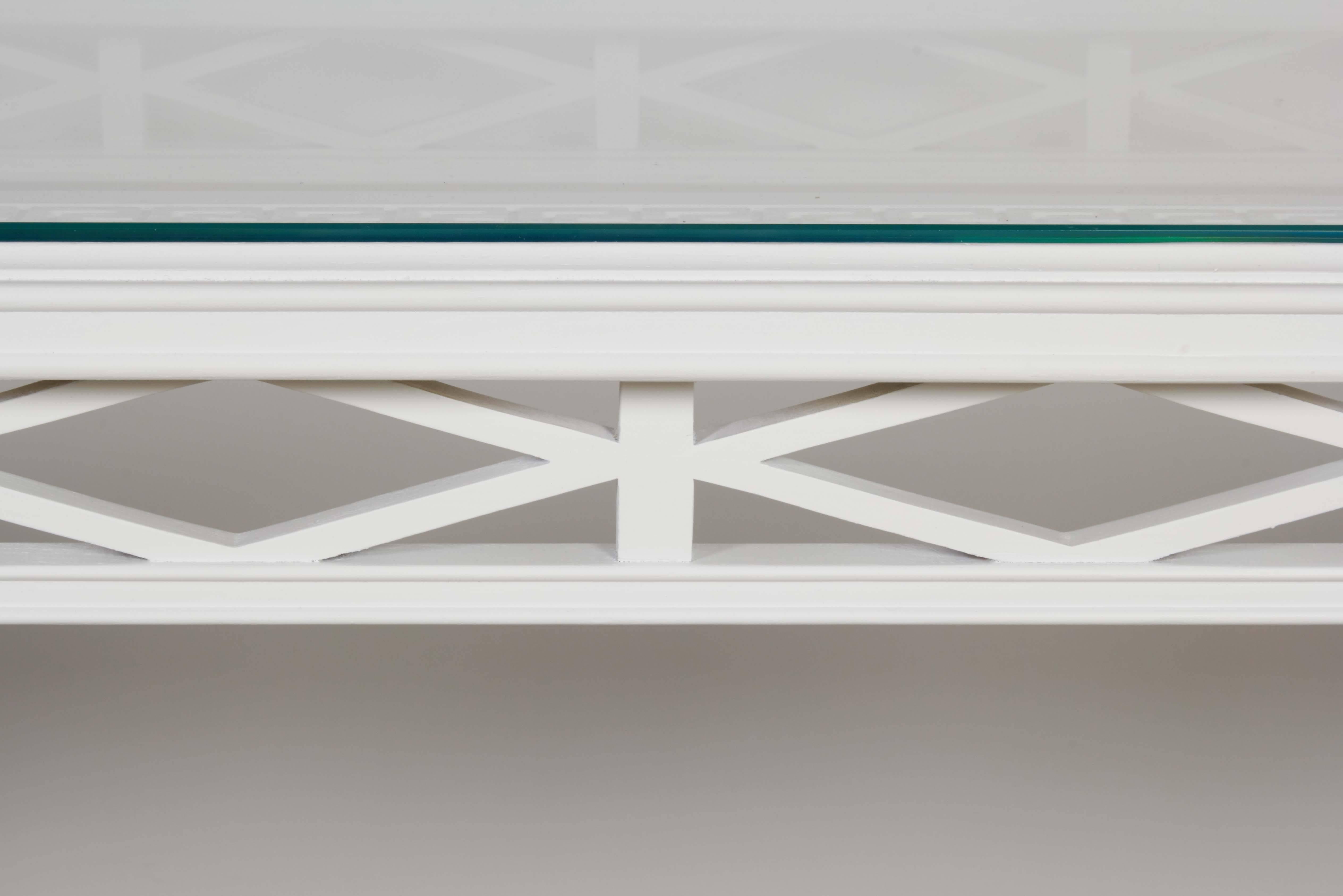 Mid-20th Century French 1940s White Lacquered Library Table For Sale