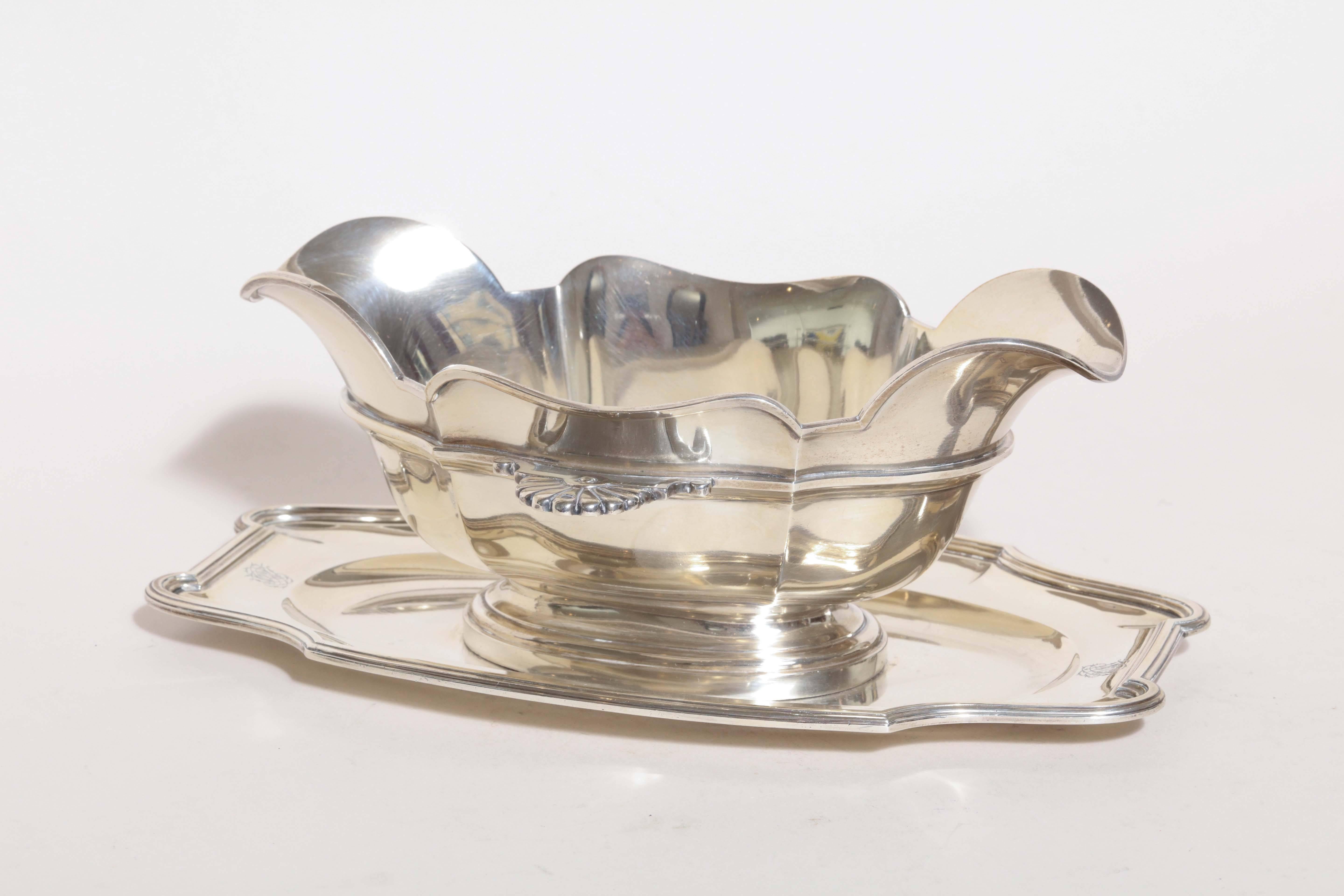 Robert Linzeler French Art Deco Silver Sauciere Mounted on Tray For Sale 2