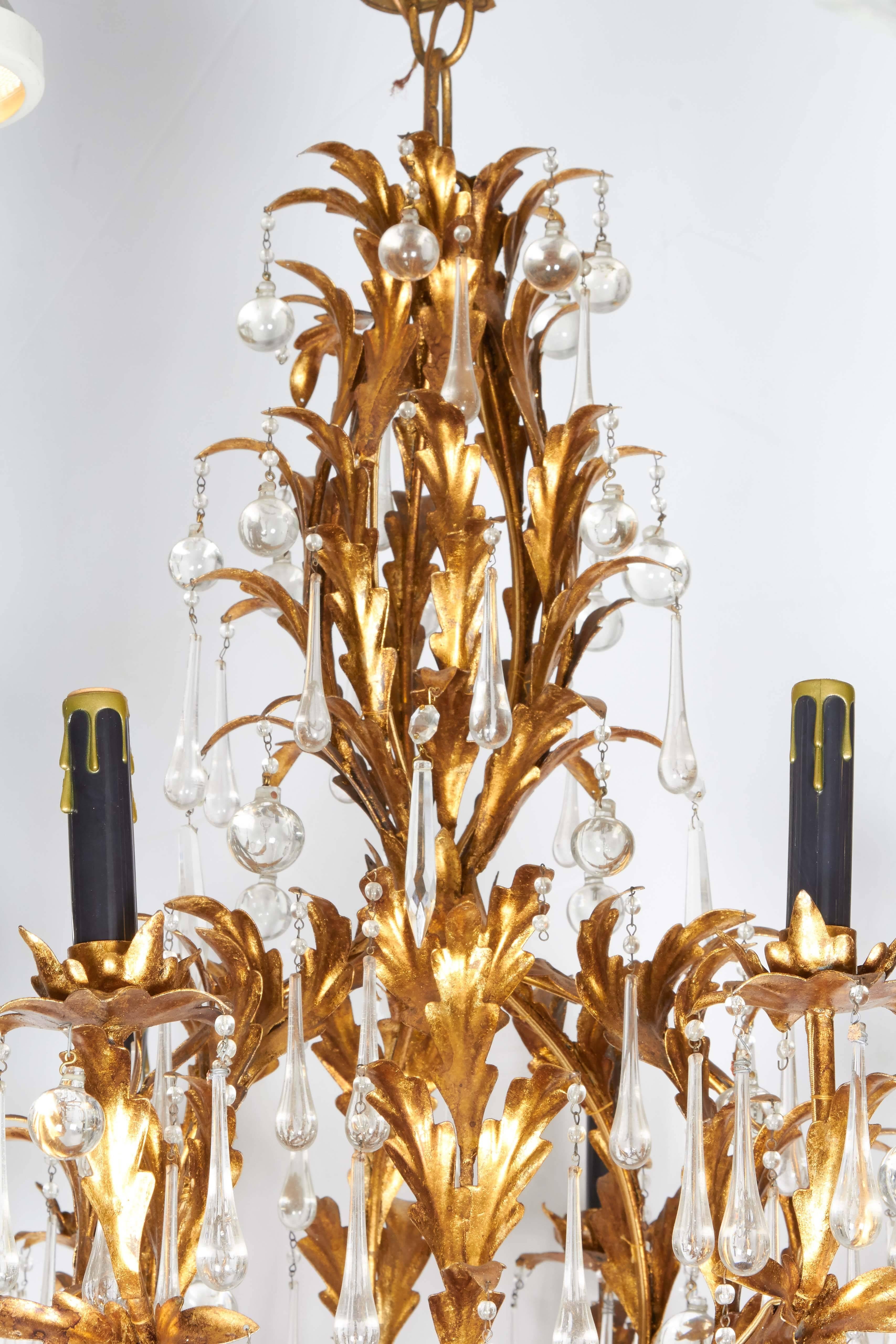 Gilt Tole Eight-Light Chandelier with Crystal Drops In Good Condition In New York, NY