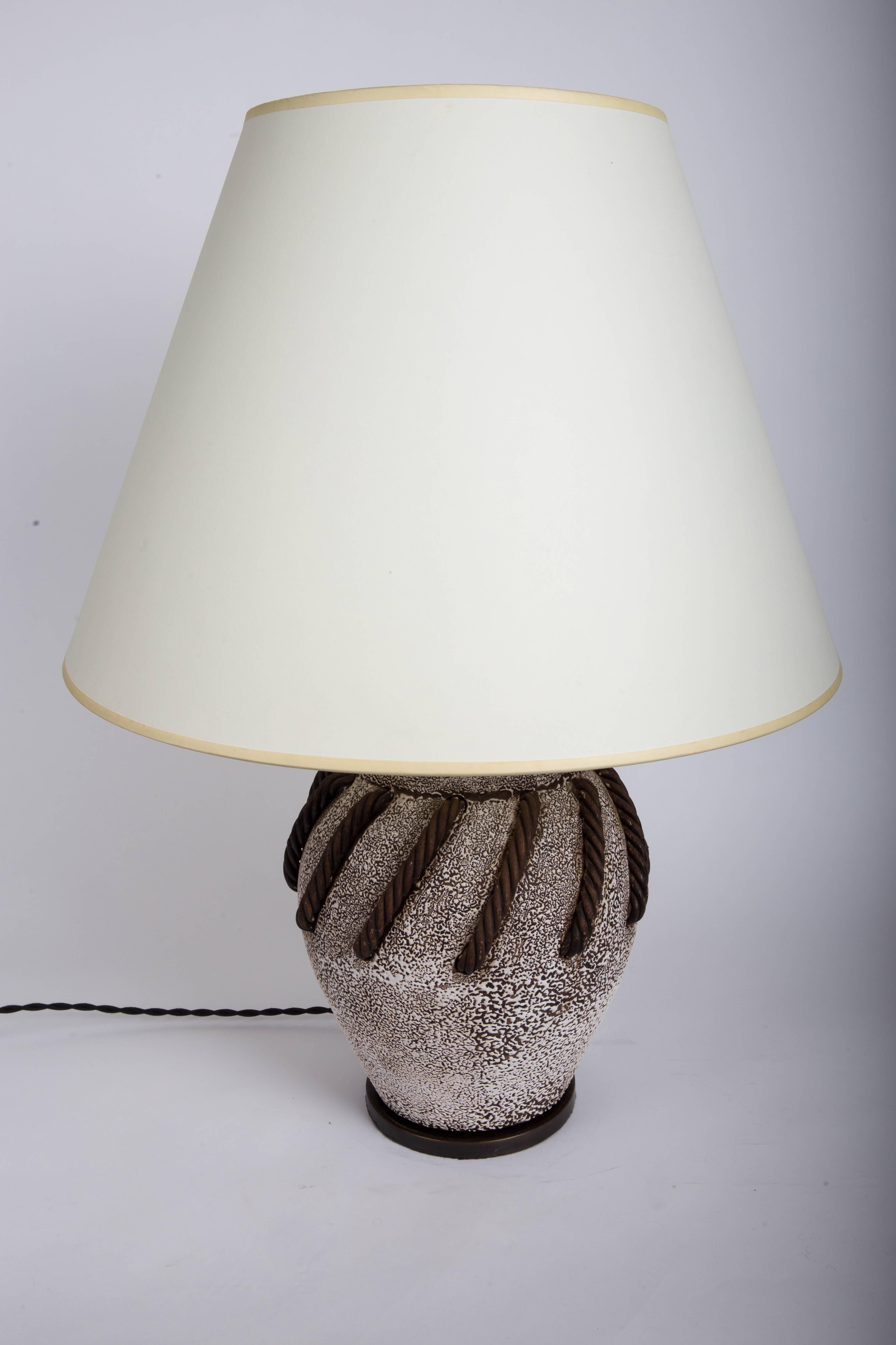 Textured Brown + White Ceramic Lamp with Rope Detailing 2