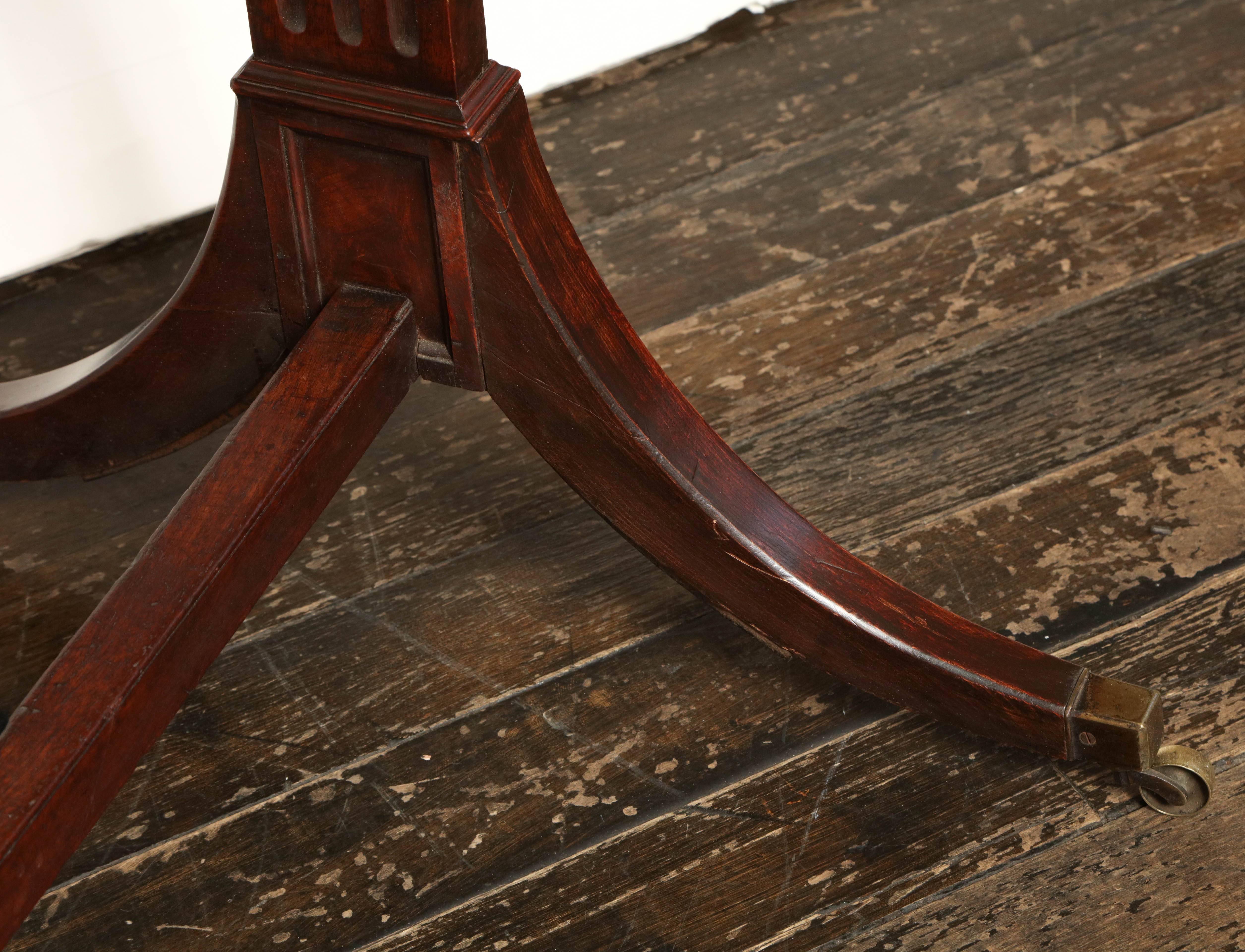 Early 19th Century English Regency Table with Leather Top 1