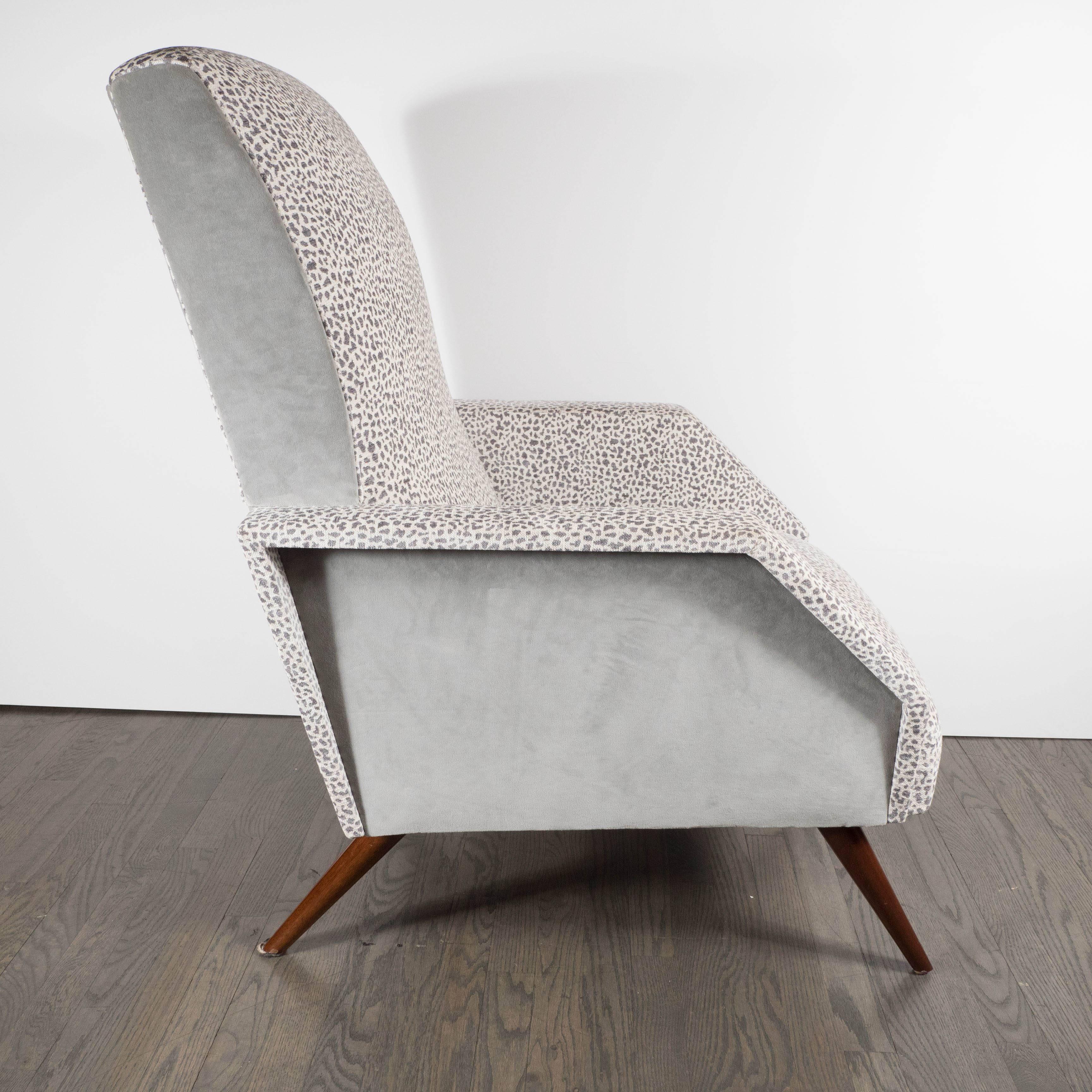 Fabric Sophisticated Pair of Mid-Century Club Chairs in the Manner of Marco Zanuso