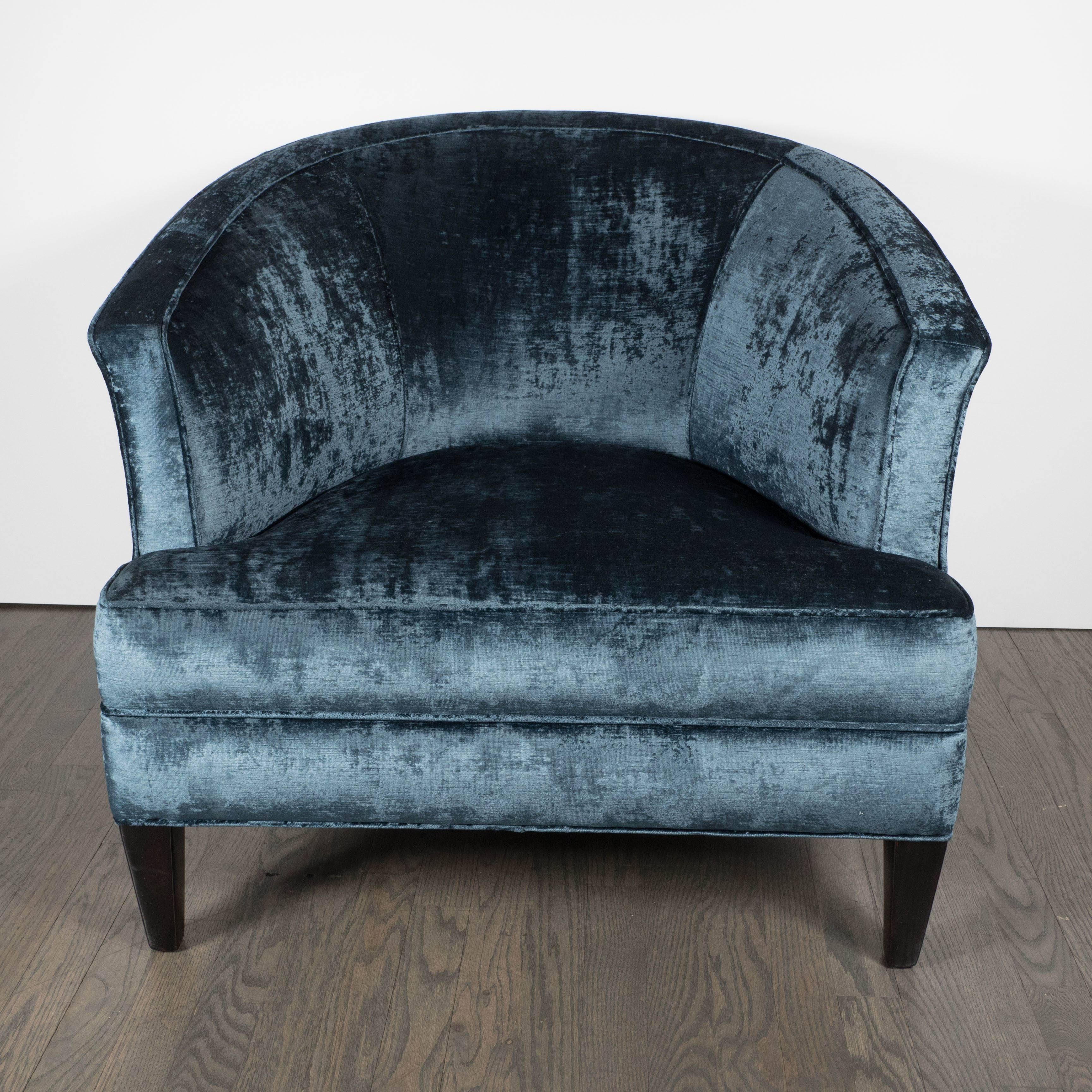 Mid-Century Modern Elegant Pair of Curved-Back Armchairs in Sapphire Blue Velvet by Ward Bennett