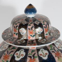 Large-Scale Antique Chinese Porcelain Famille Verte Lidded Vases / Urns