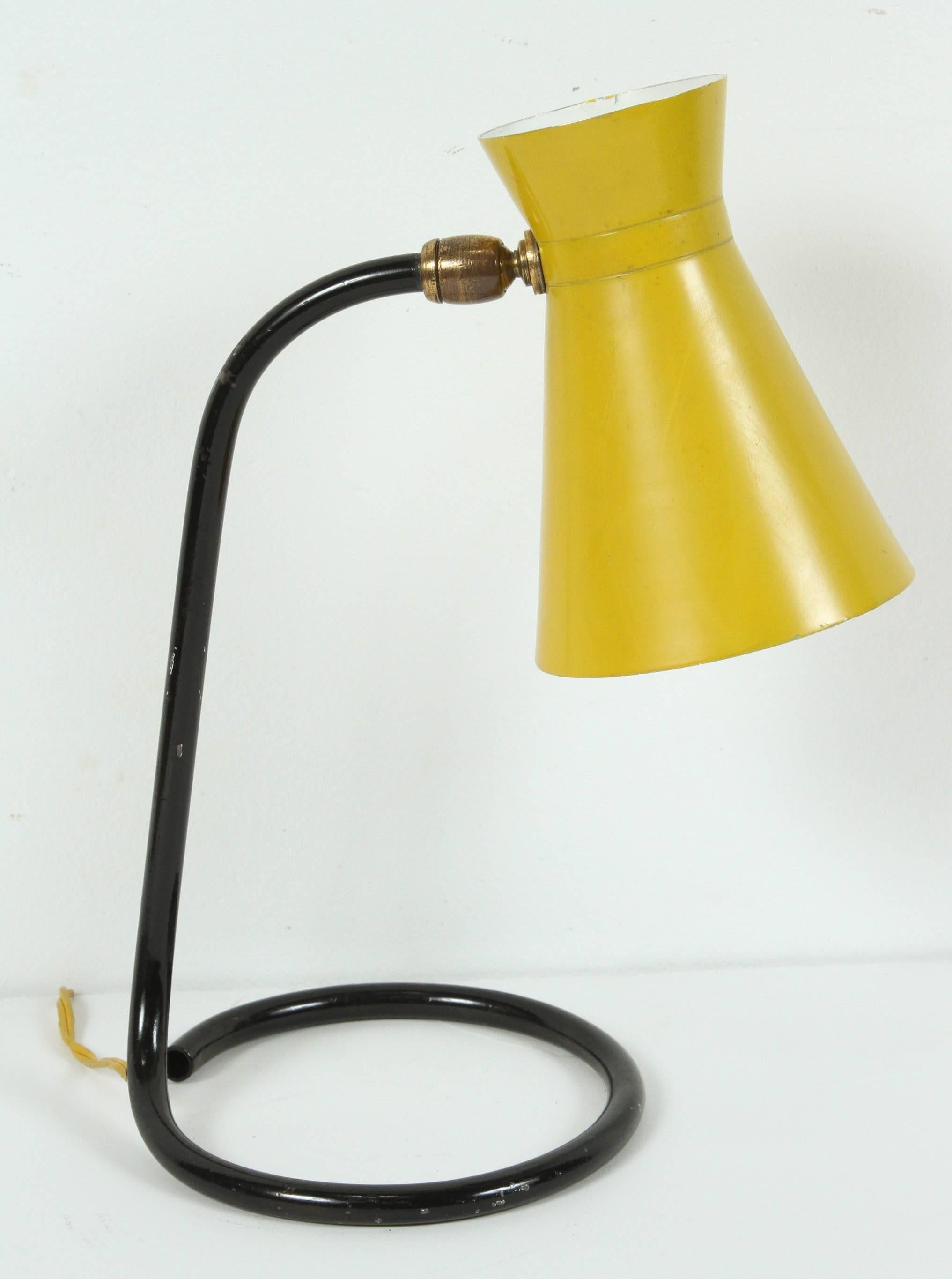 Gelbe Tischlampe „Cocotte“ von Jacques Biny für Luminalite (Emailliert)