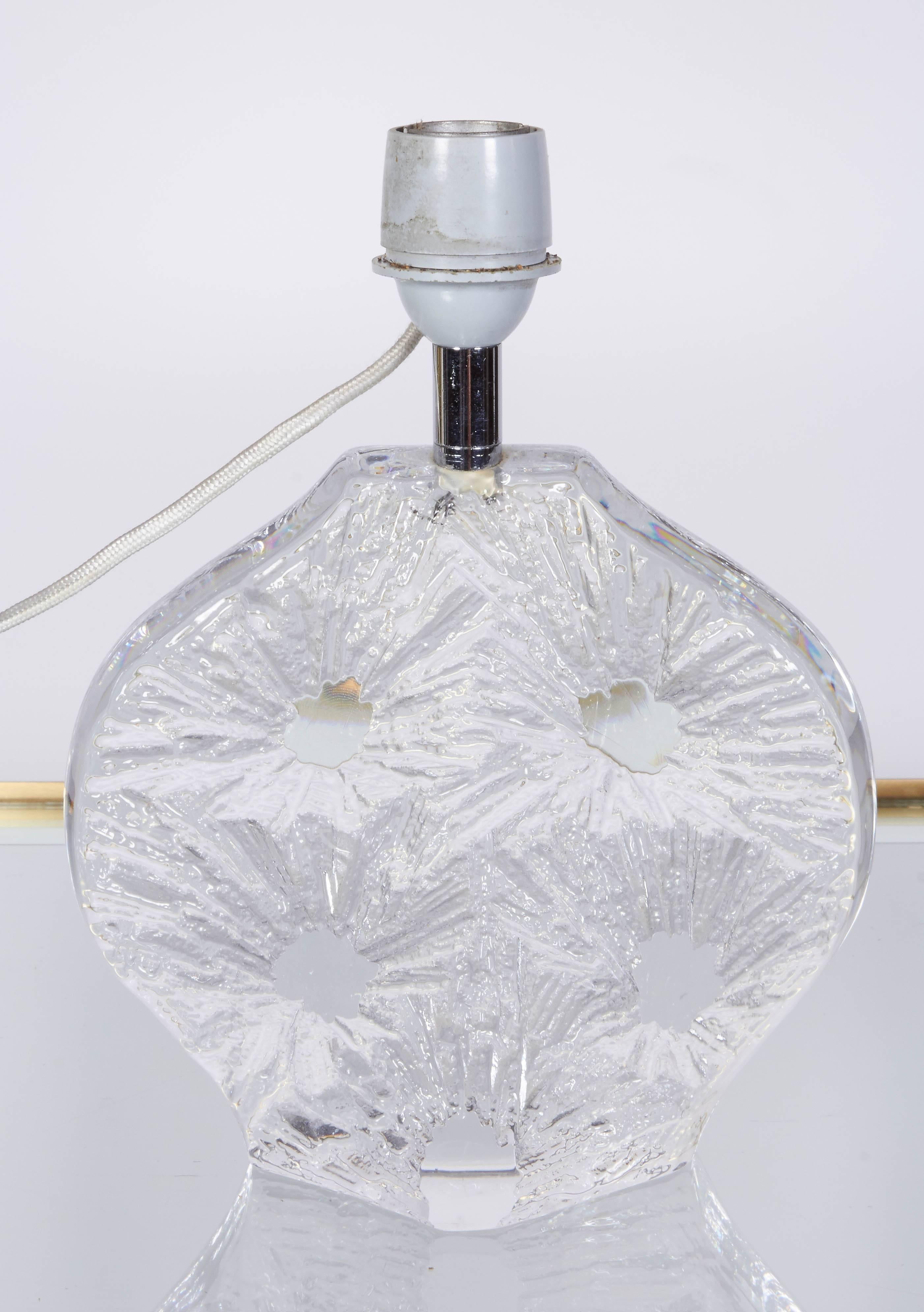 Late 20th Century 1970s Daum France Abstract Crystal Base Table Lamp