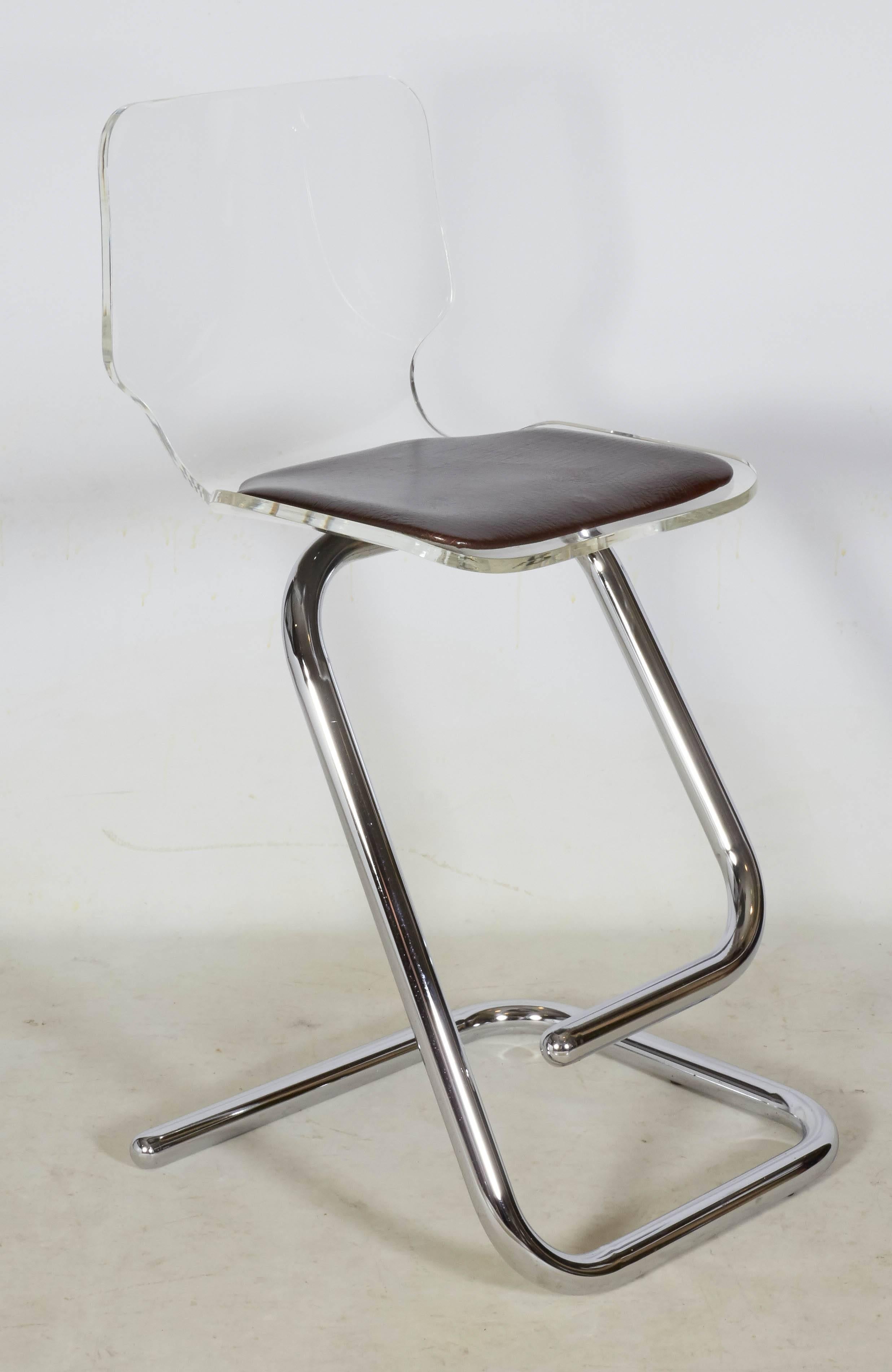 Polished Pair of Italian Lucite and Chrome Bar Stools For Sale