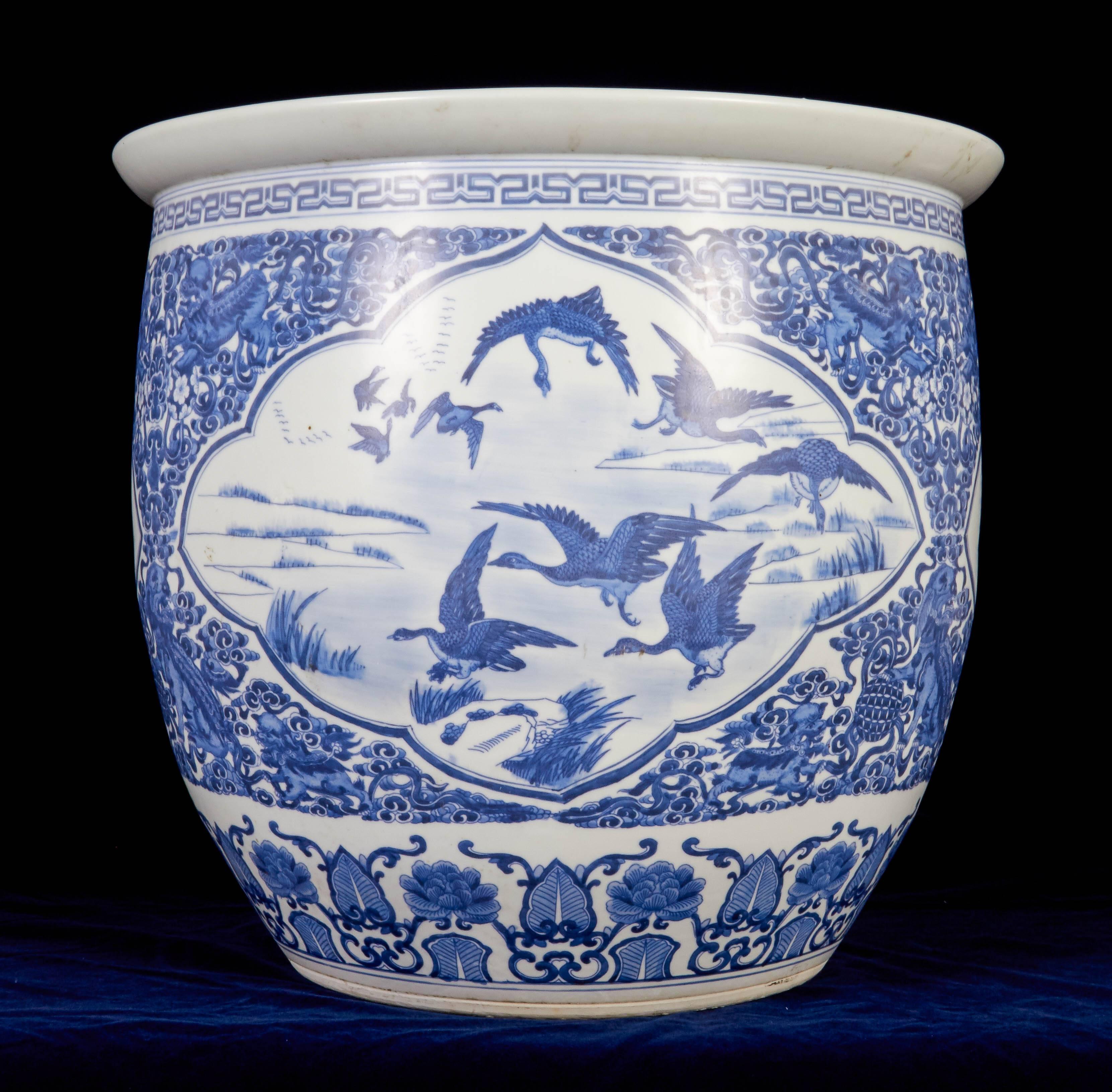 19th Century Large Pair of Chinese Blue and White Porcelain Planters/Fishbowls/Jardinière