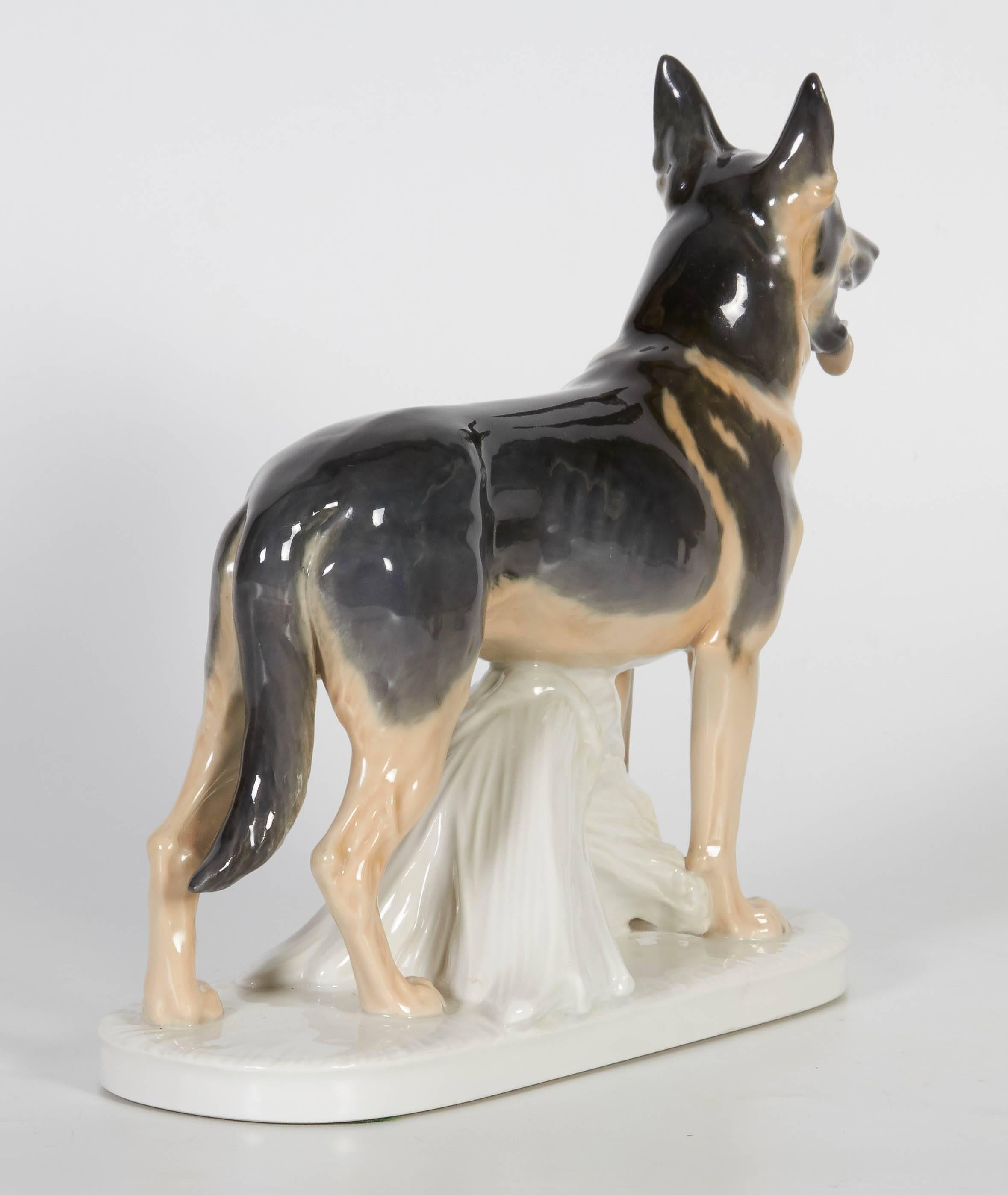 Meissener Porzellanfigur eines deutschen Hirtenhundes (Handbemalt)