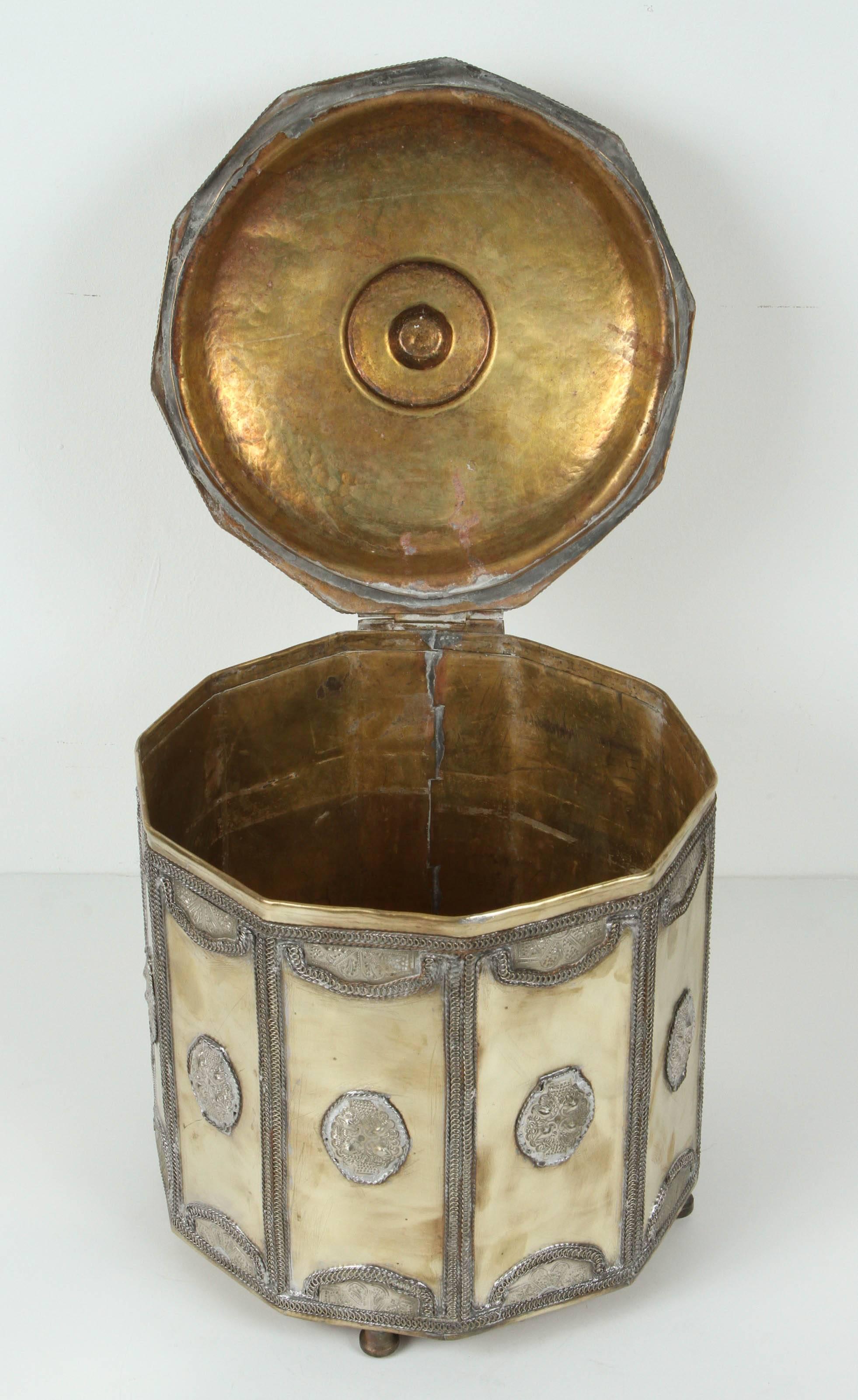 Large Brass Moroccan Cookie Jar with Silver Filigree Designs In Good Condition In North Hollywood, CA