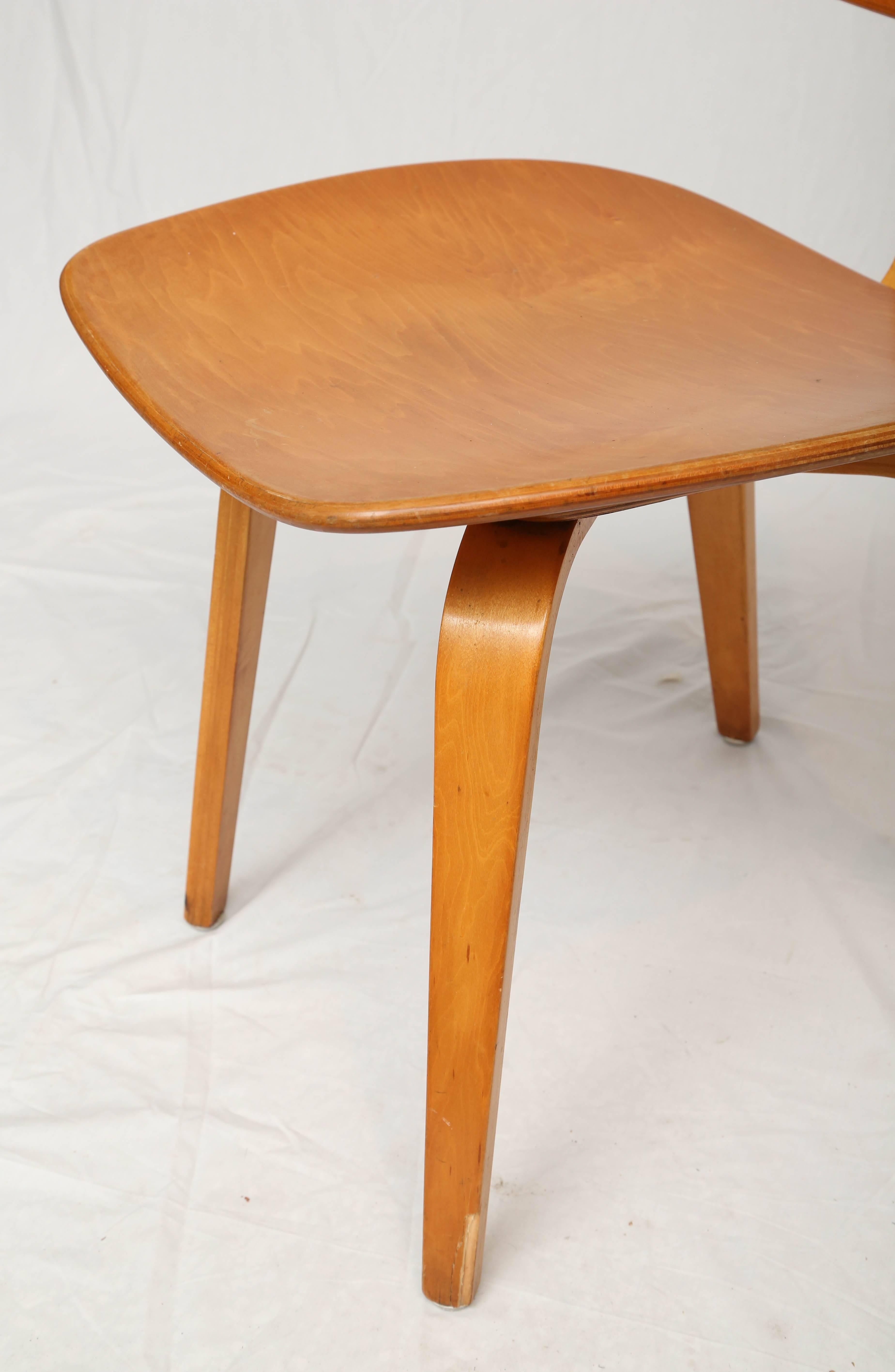 Pair of Vintage Bentwood Sidechairs by Michael Thonet 2