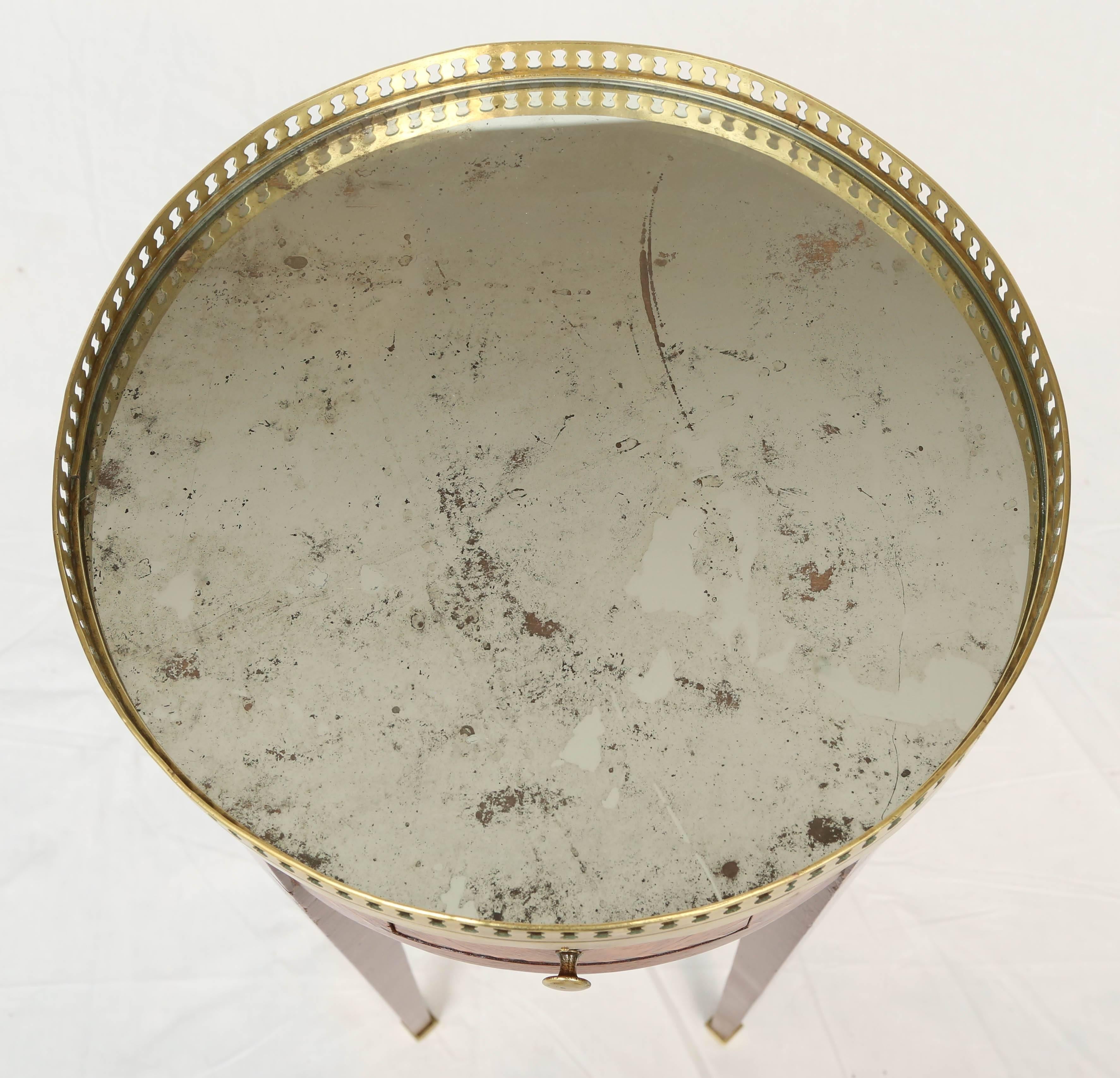 Inlaid Bouillotte Table with Mirrored Top In Excellent Condition In West Palm Beach, FL