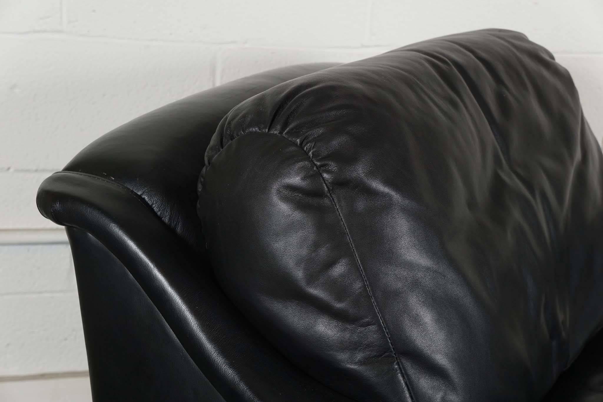 Jay Spectre Lounge Chair in Black Leather 2