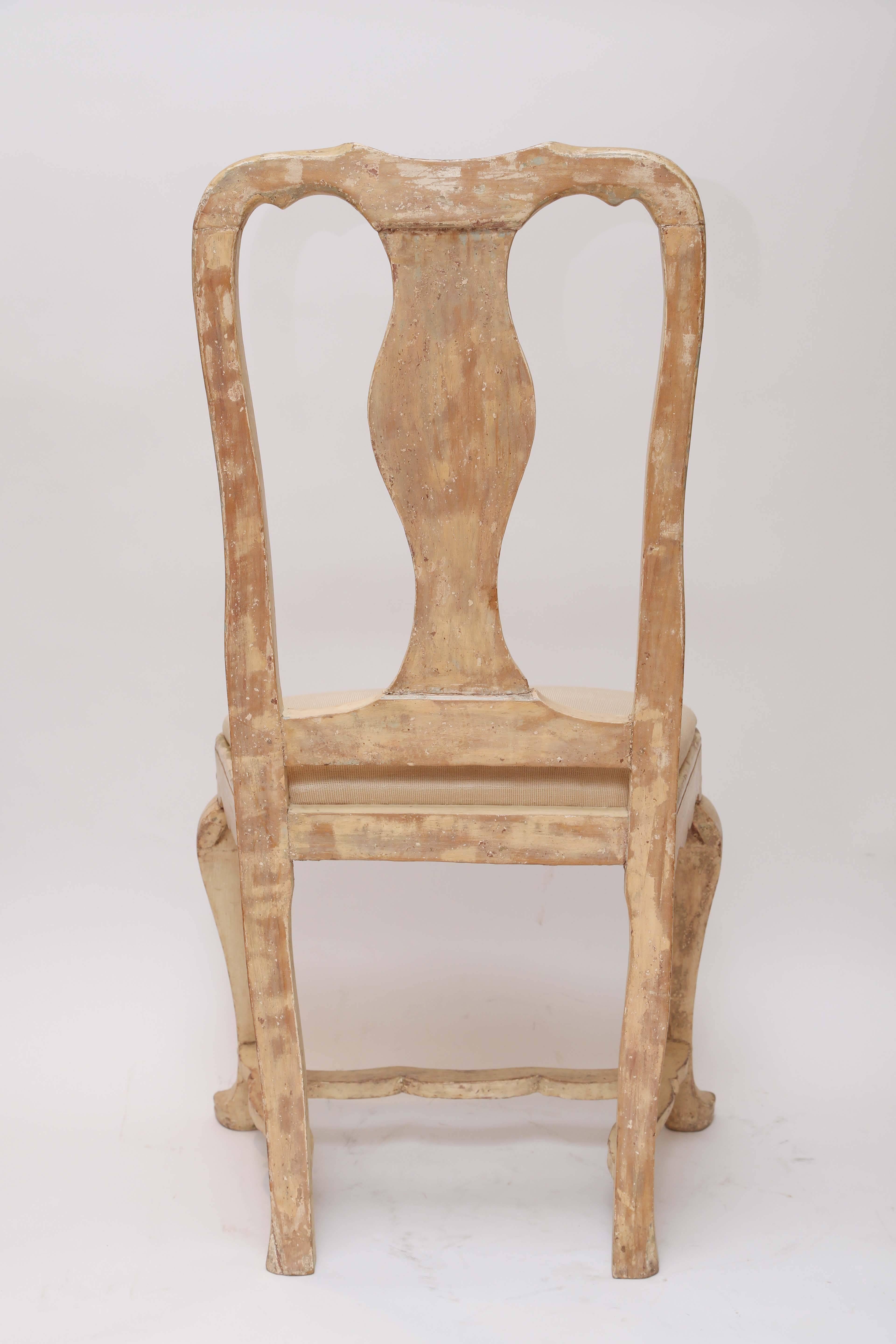 Set of Six Swedish Gustavian Period Dining Chairs In Good Condition For Sale In West Palm Beach, FL