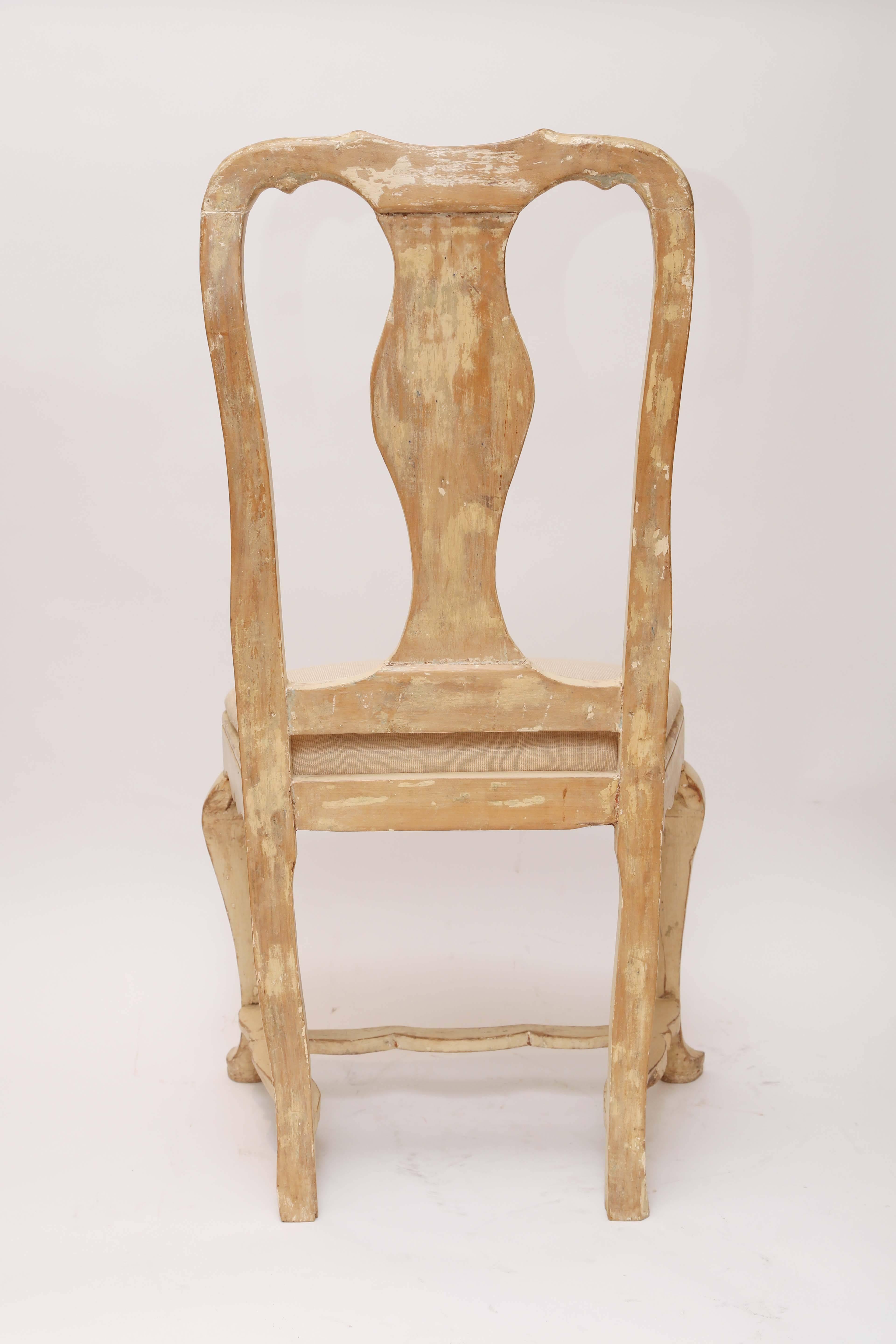 Set of Six Swedish Gustavian Period Dining Chairs In Good Condition For Sale In West Palm Beach, FL
