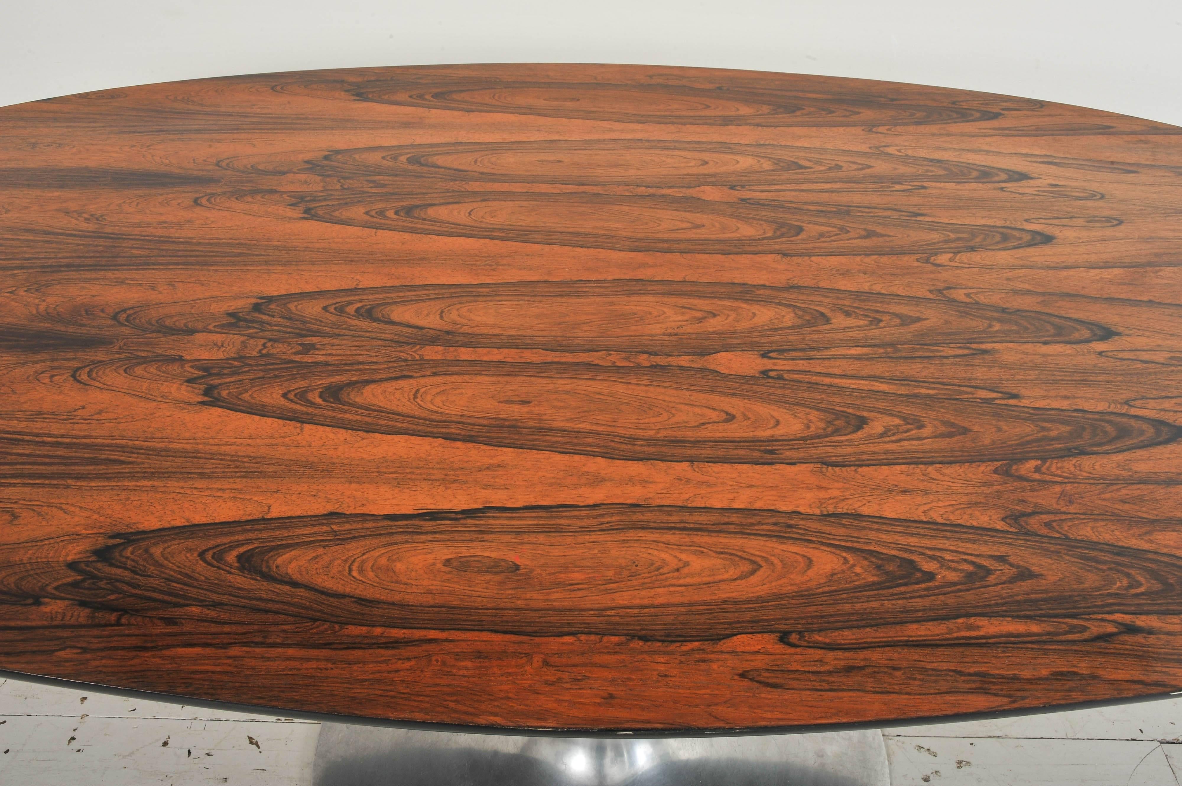large oval tulip dining table