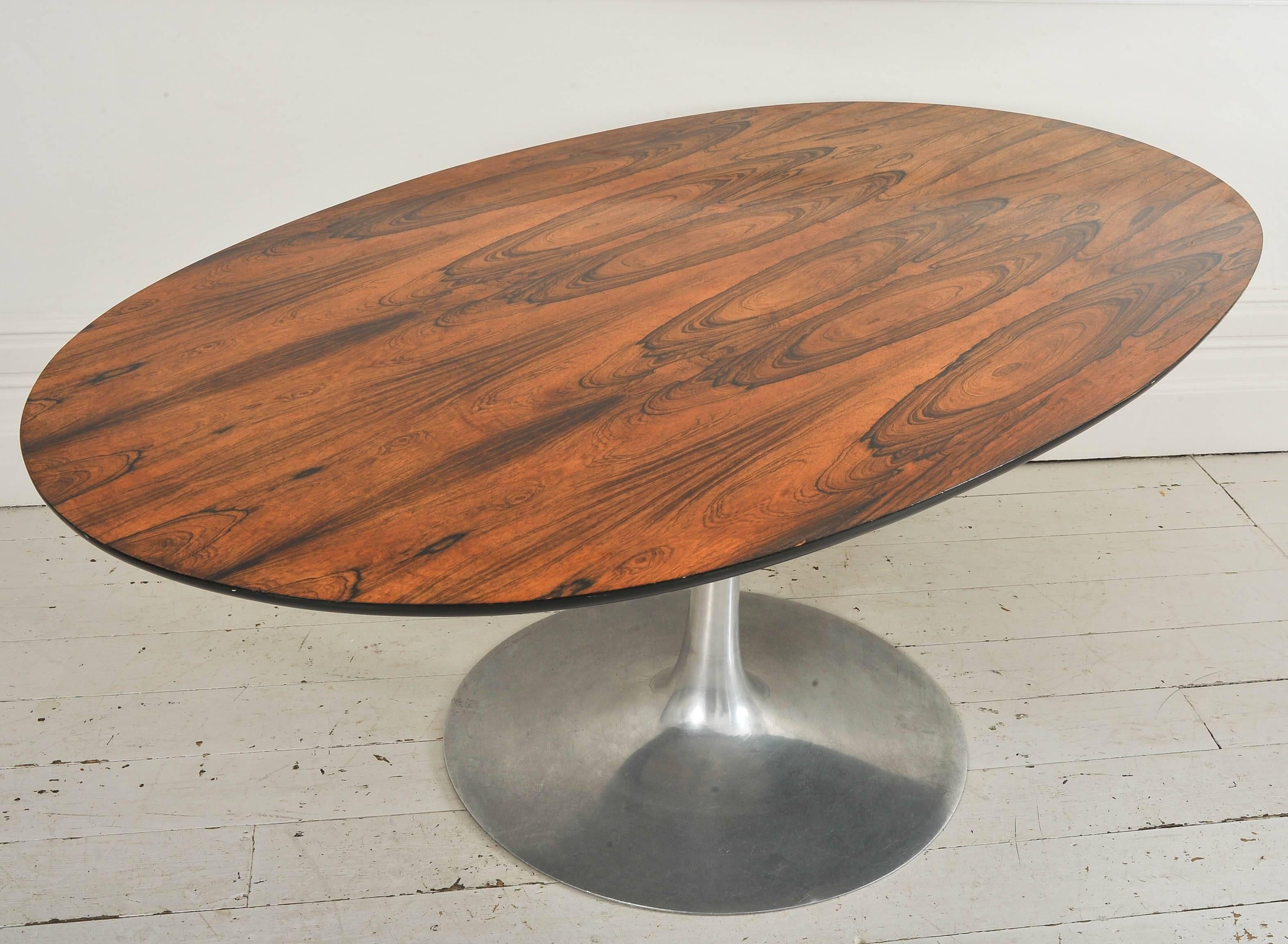 English 1970s Large Oval Arkana Rosewood and Aluminium Tulip Base Dining Table