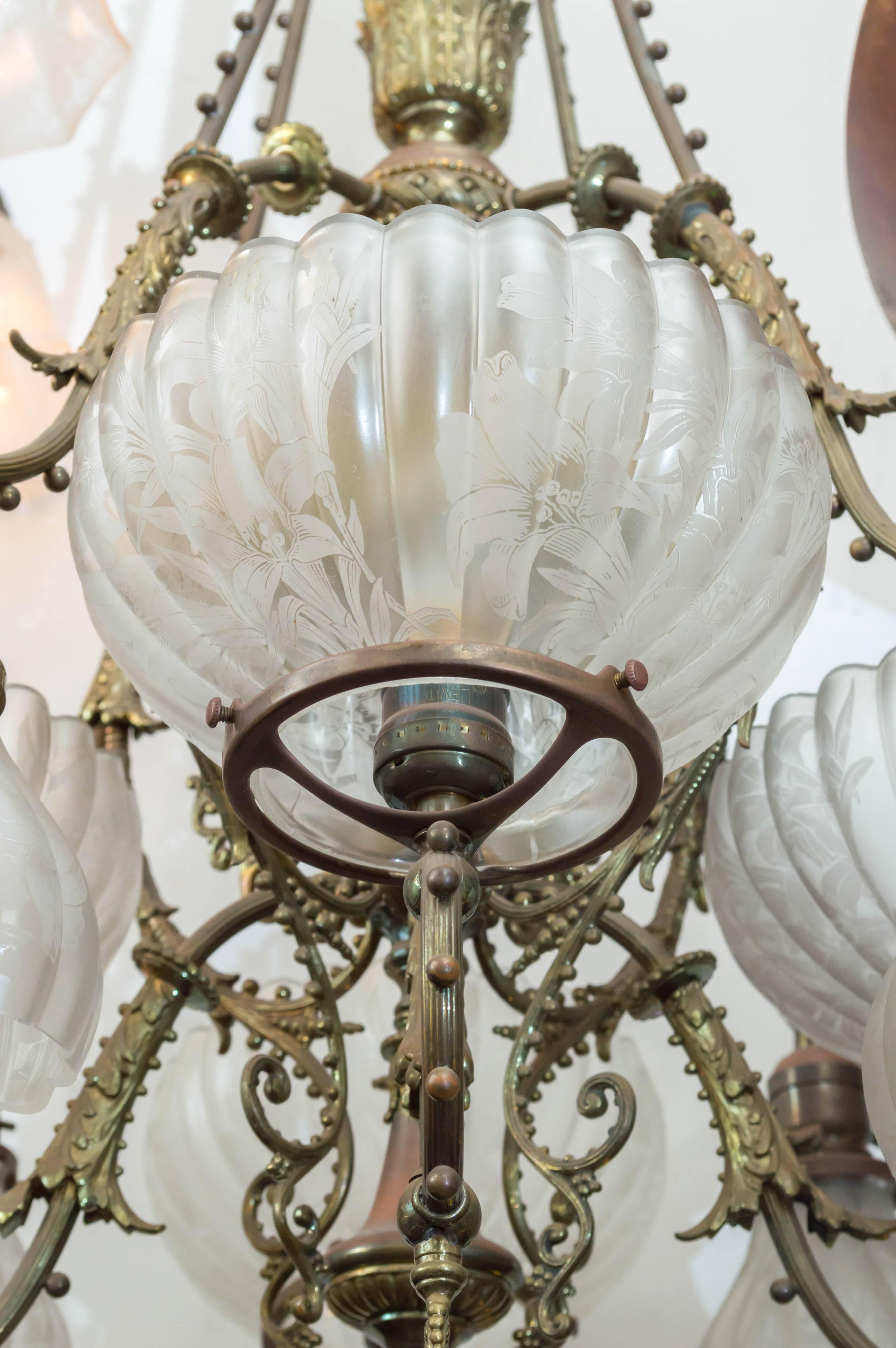 Etched Late Victorian Aesthetic Eight-Arm Gas and Electric Chandelier