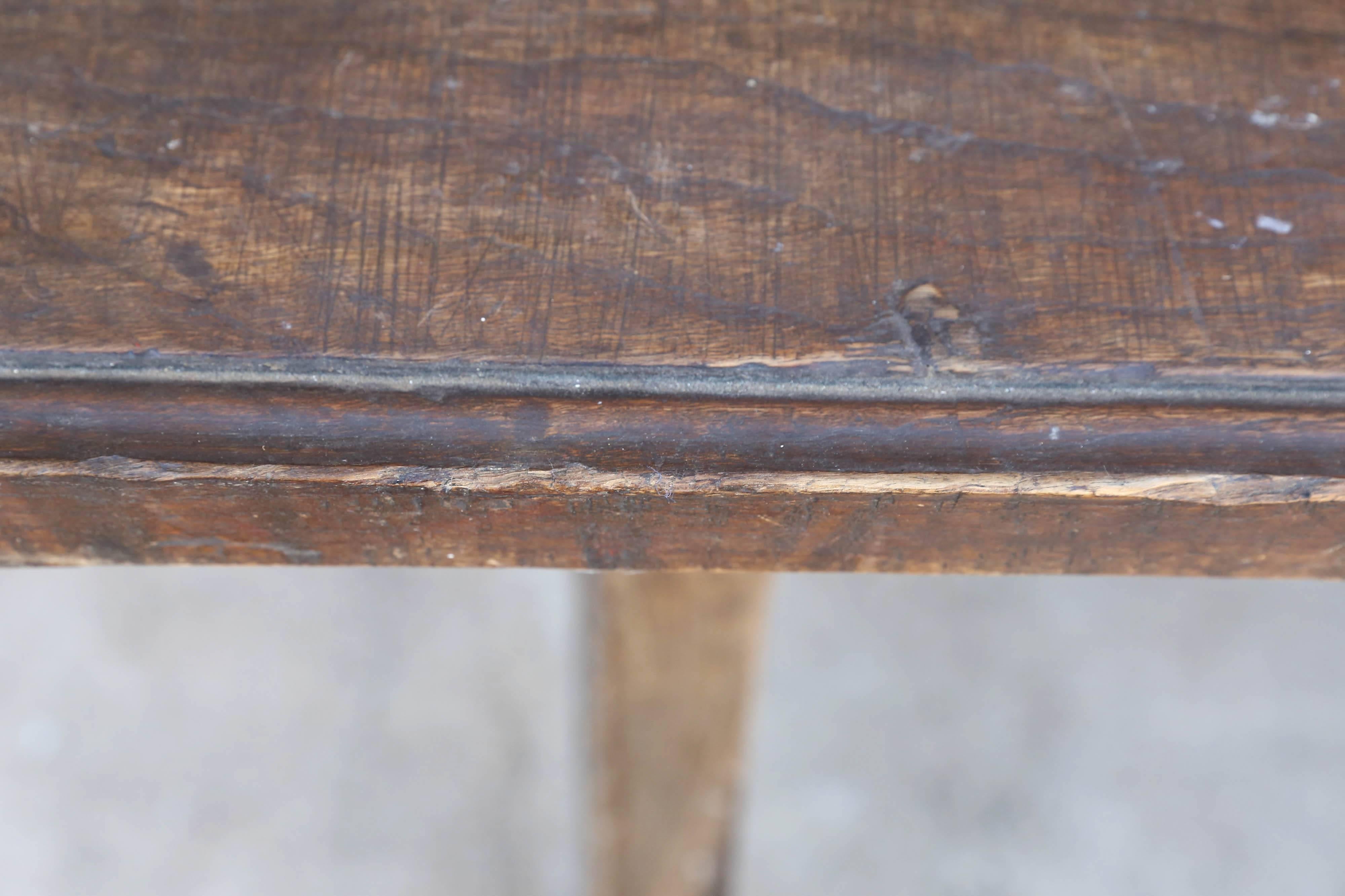 18th Century Spanish Walnut Three-Leg Wood Stretcher Console Table 3