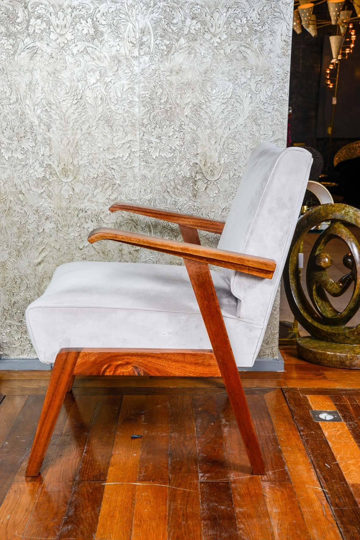 Pair of Vintage Armchairs In Excellent Condition In Saint-Ouen (PARIS), FR