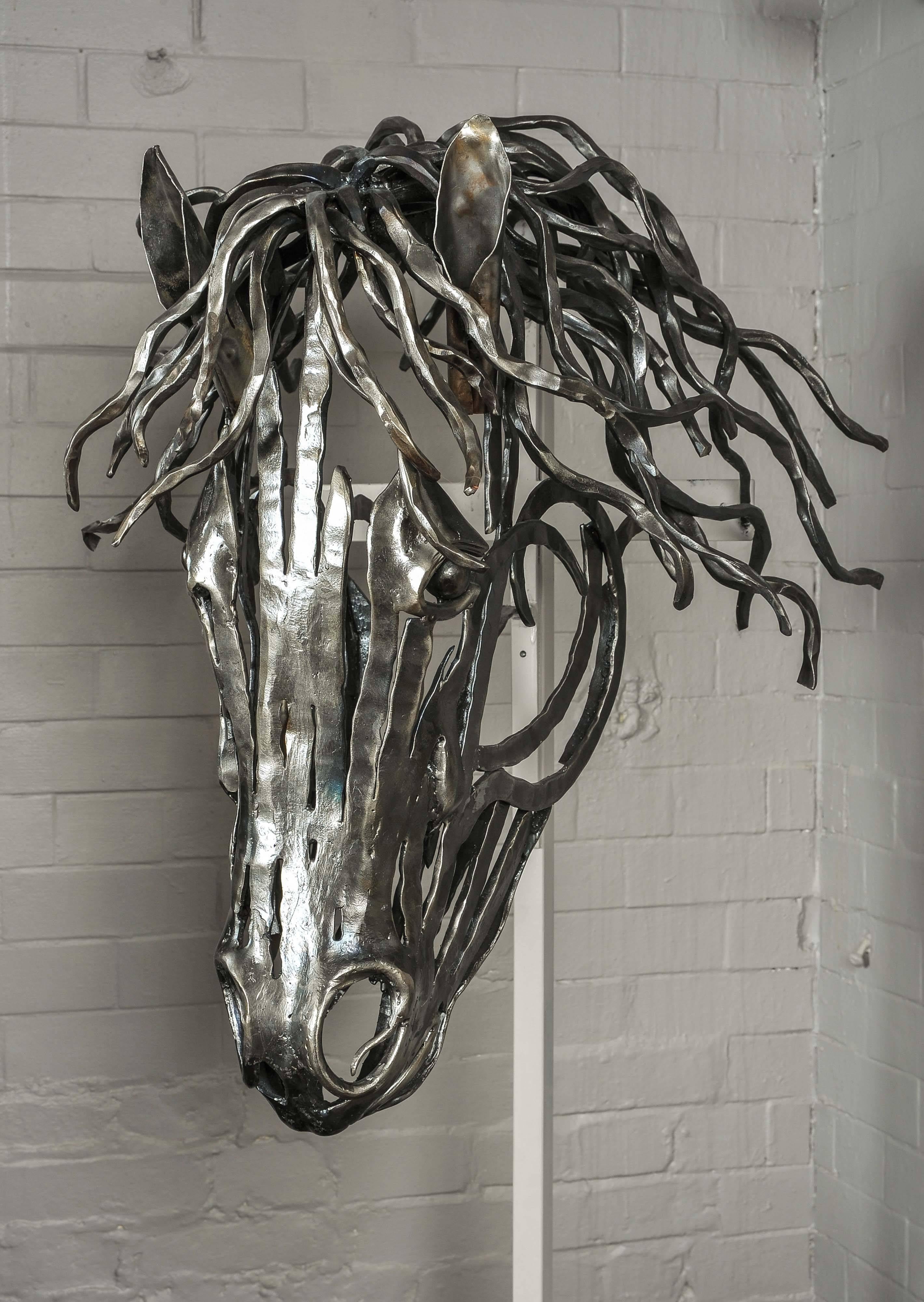 Unique Hand-Forged Model of a Horse's Head in Textured Bar Steel In Excellent Condition For Sale In London, GB