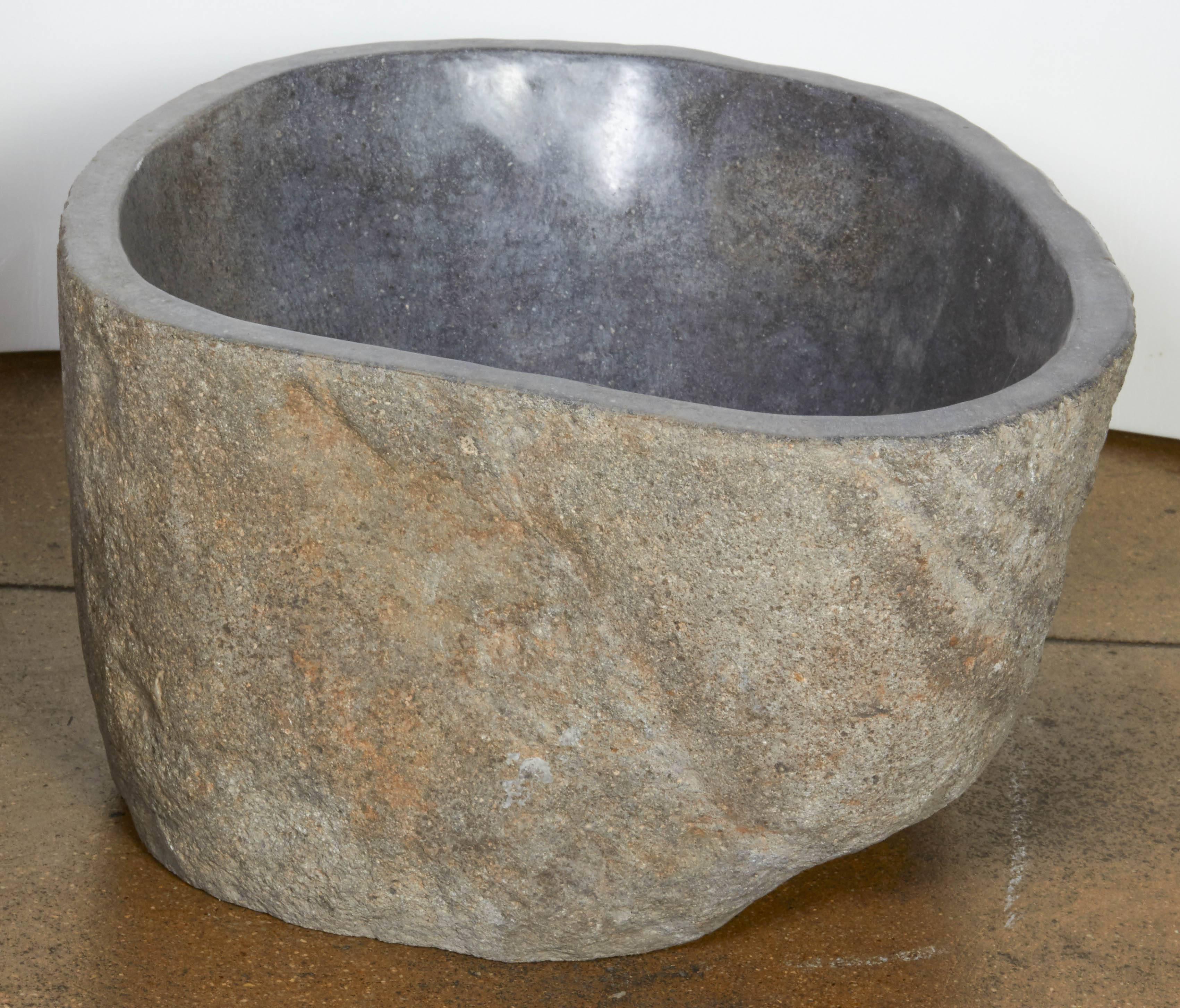 Large Stone Basin In Excellent Condition In New York, NY