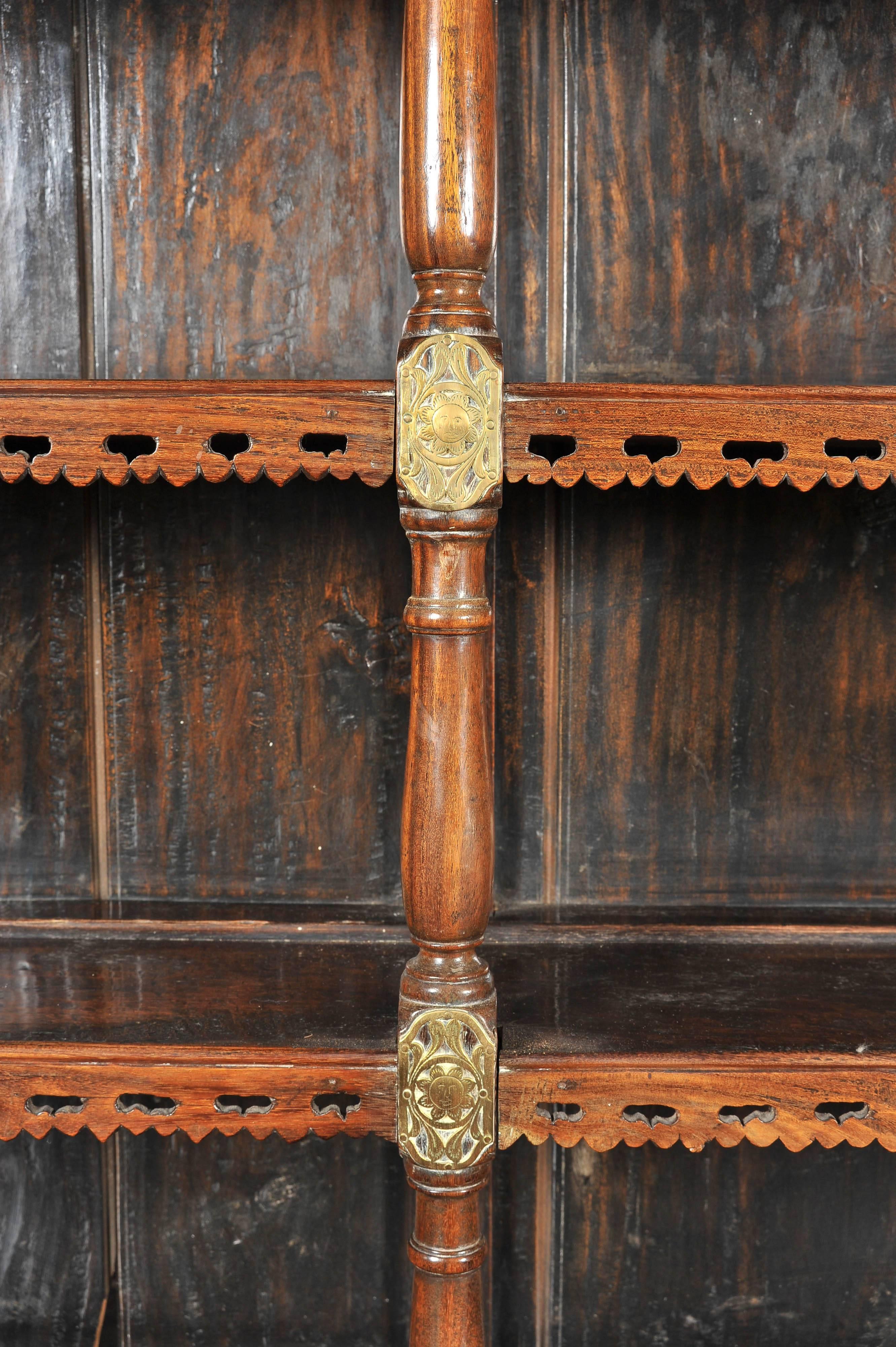 19th Century Ceylonese Padouk Wood Dresser In Good Condition For Sale In Brighton, Sussex