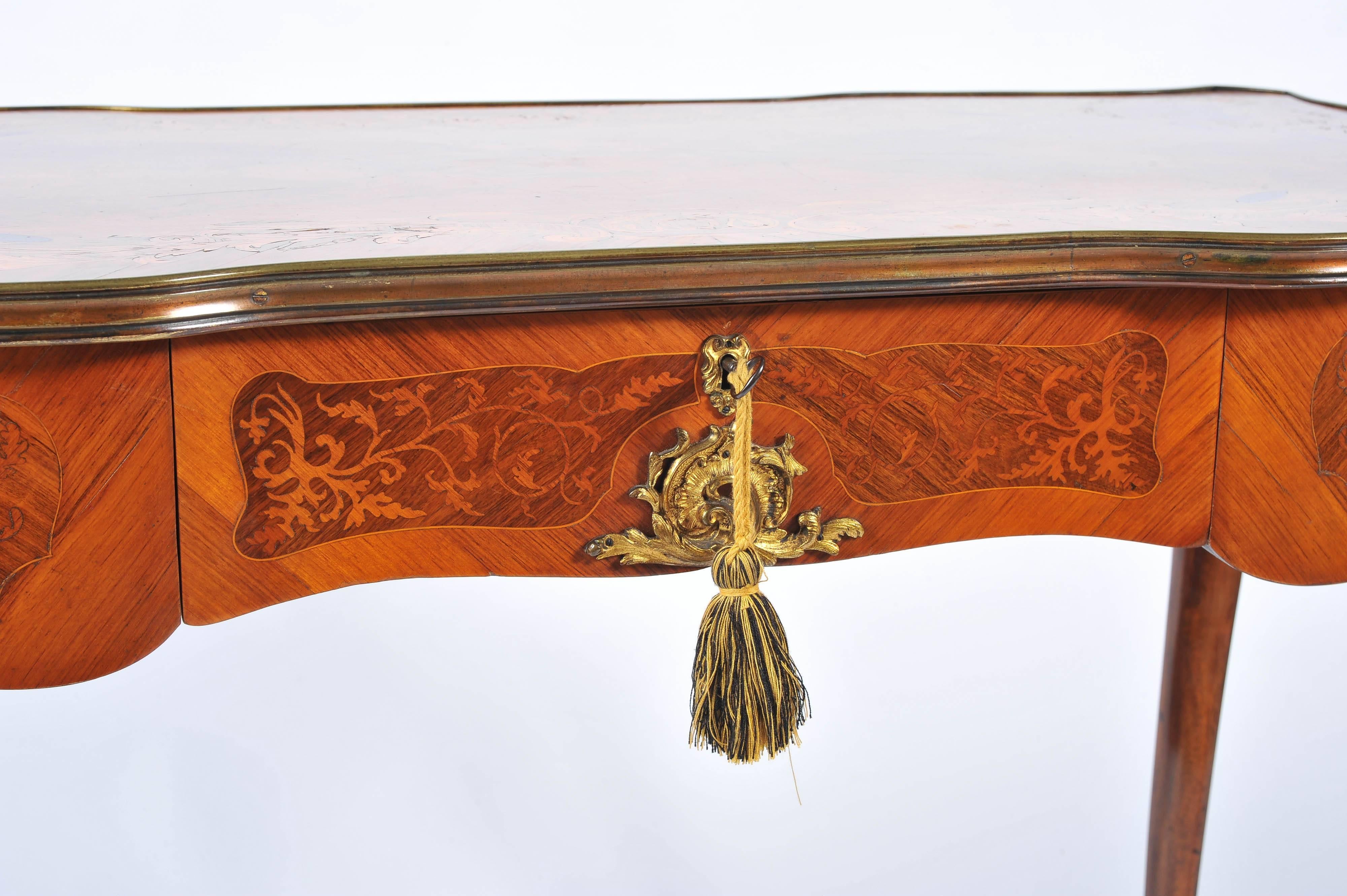 Louis XVI style 19th Century French Inlaid Side Table For Sale 2