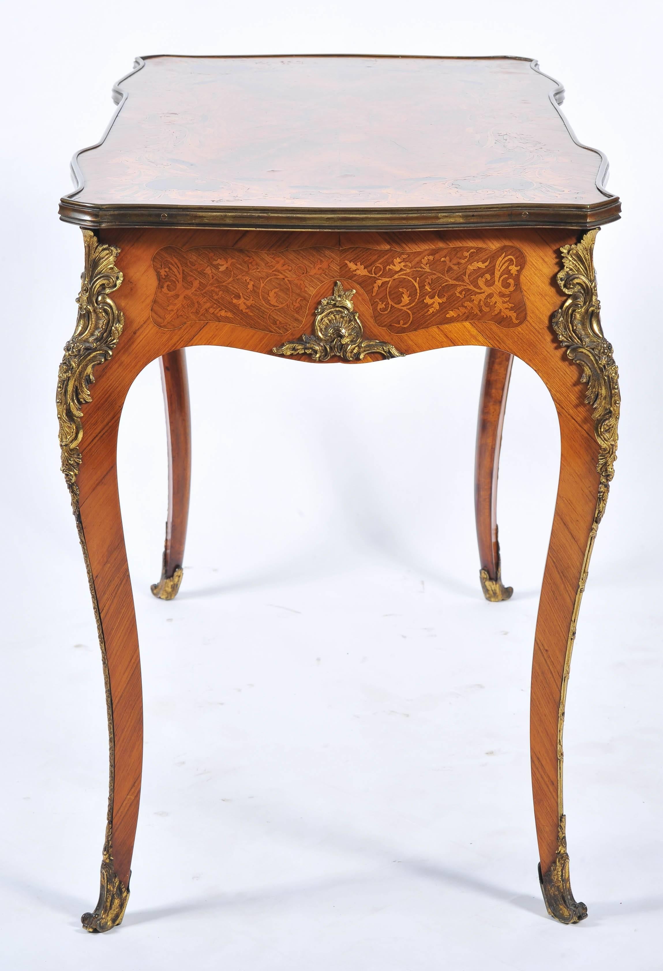 Louis XVI style 19th Century French Inlaid Side Table For Sale 3