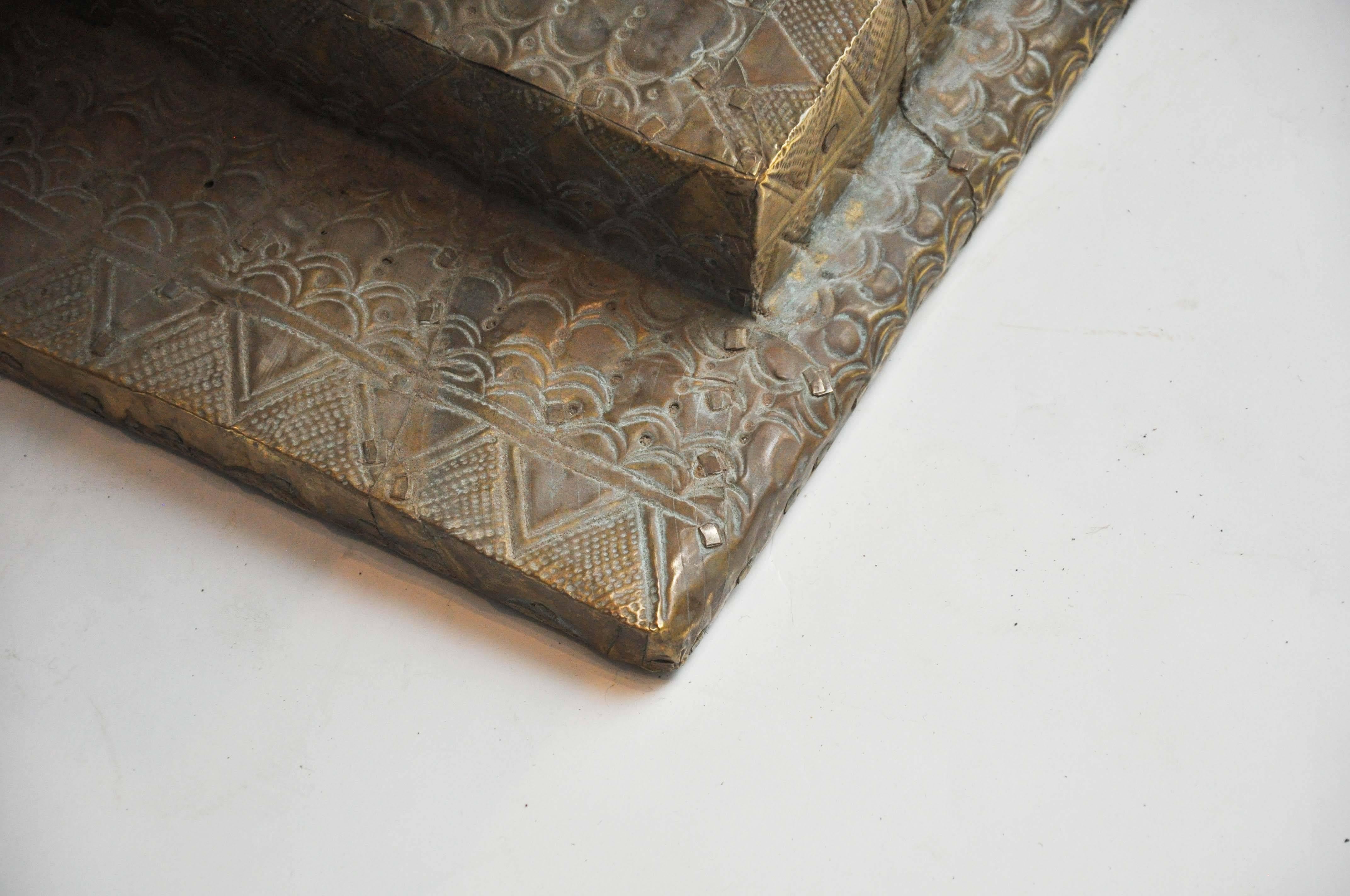 Early 20th Century Peace Stool from Ghana 'Ashanti' in Etched Brass 2