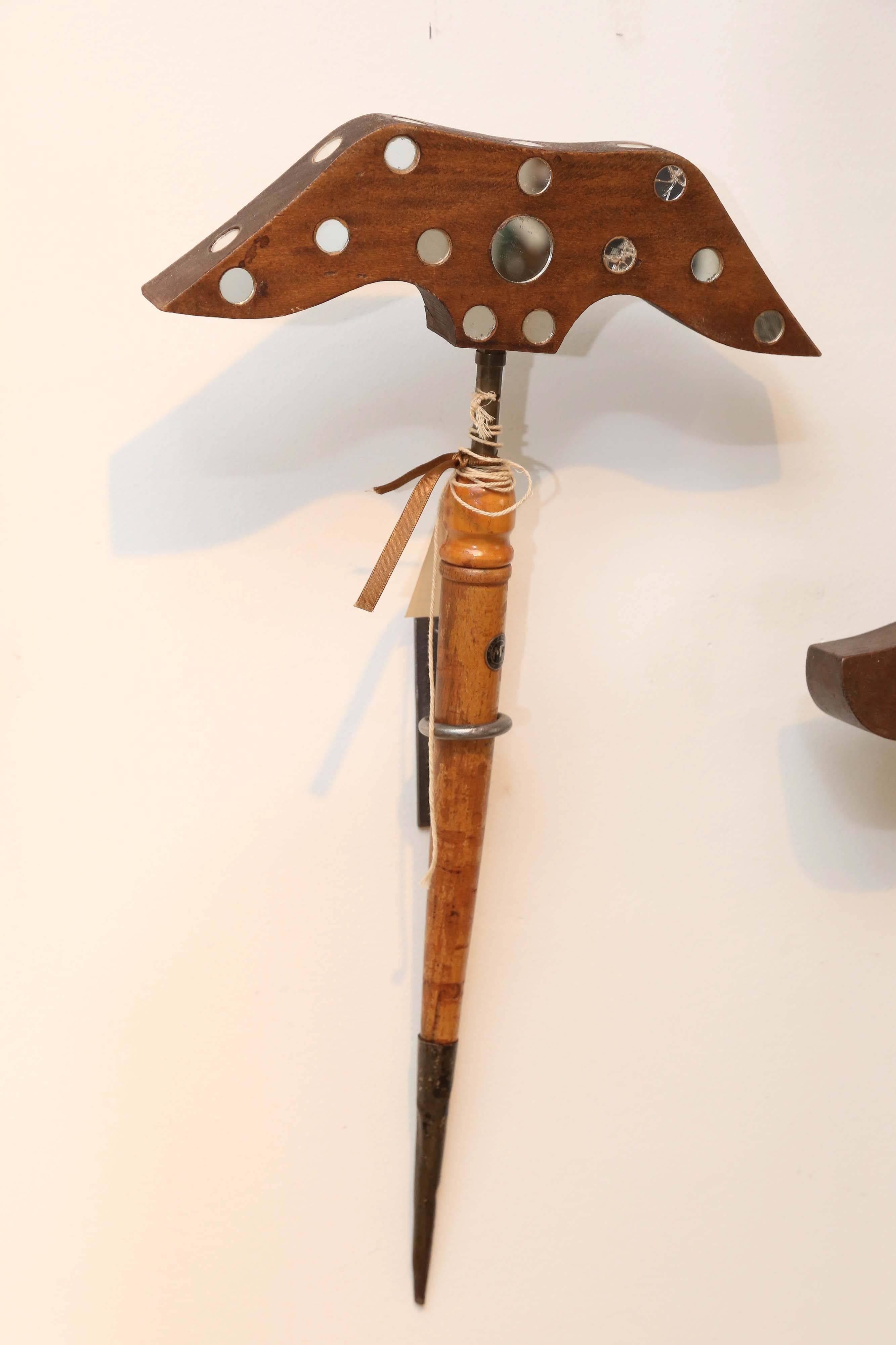 Français Outil et décoration d'art populaire ancien de chasse à l'oiseau du 19ème siècle en vente