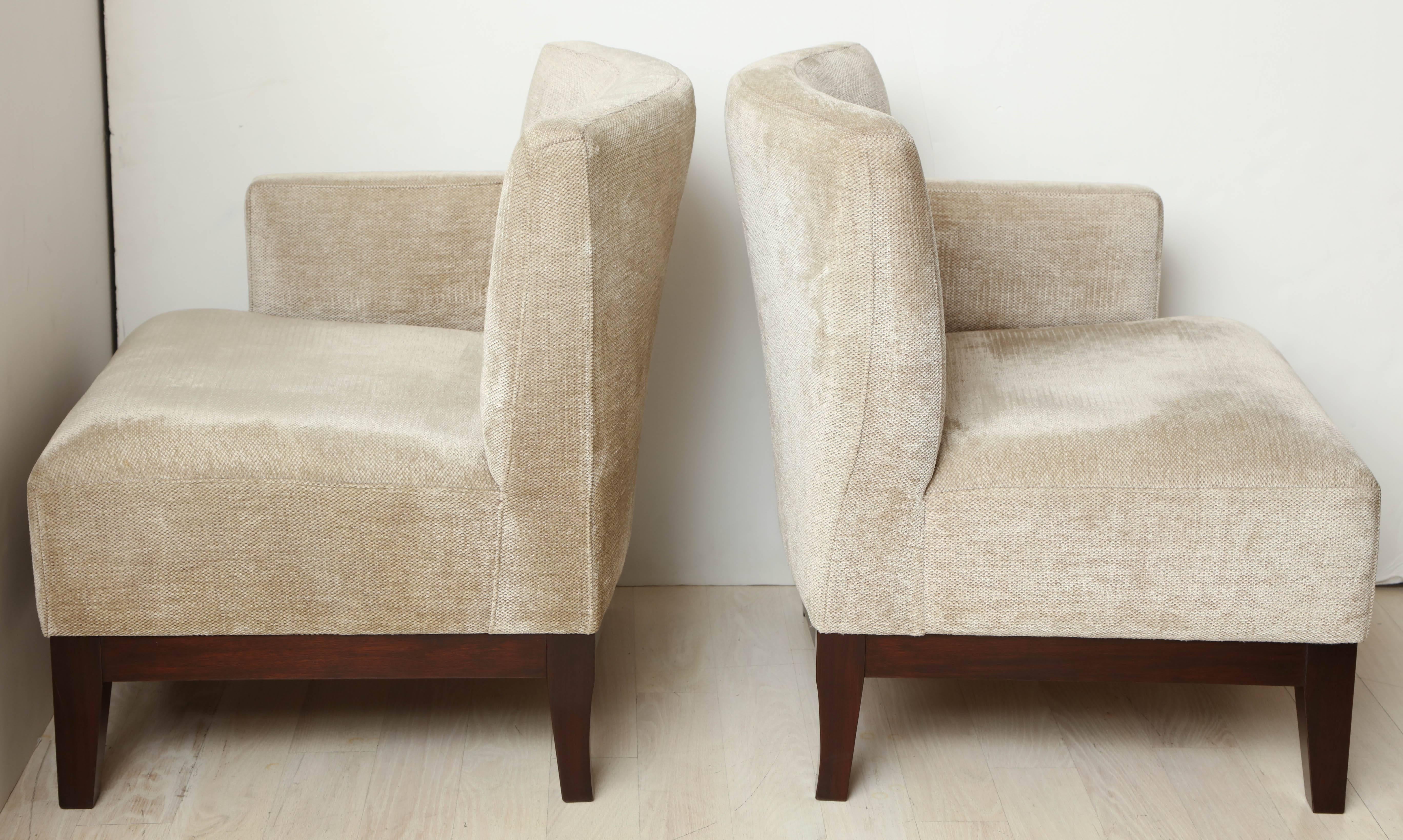 Pair of Modern Single Arm Wood and Upholstered Beige Chenille Chairs, Belgium For Sale 2