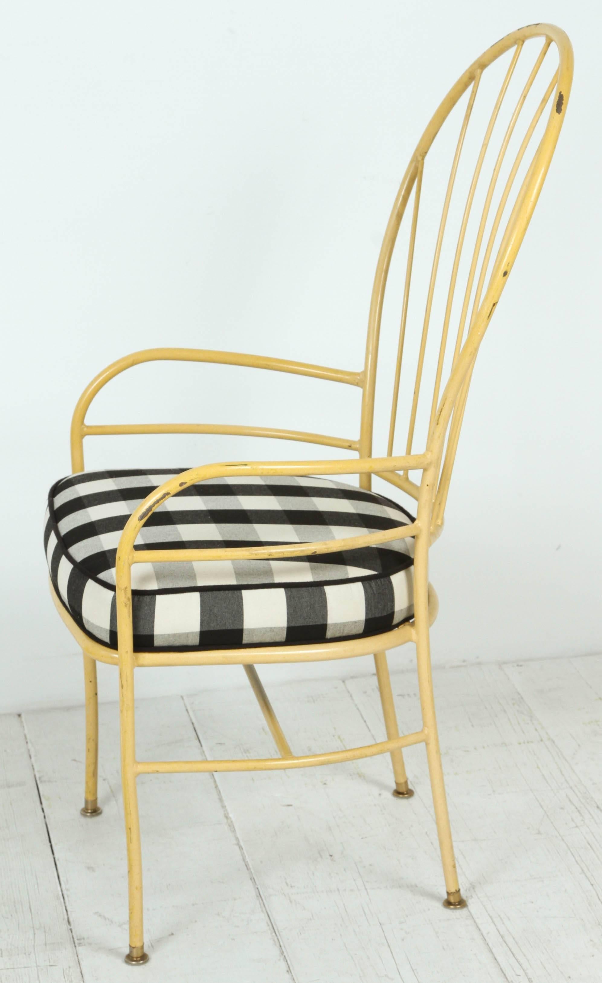 Set of Four Yellow Metal Outdoor Chairs in Black and White Check Fabric In Good Condition In Los Angeles, CA
