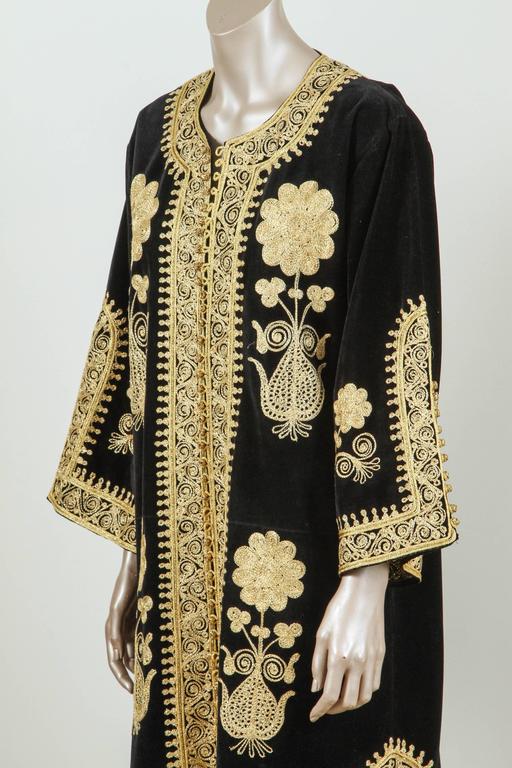 kaftan black and gold