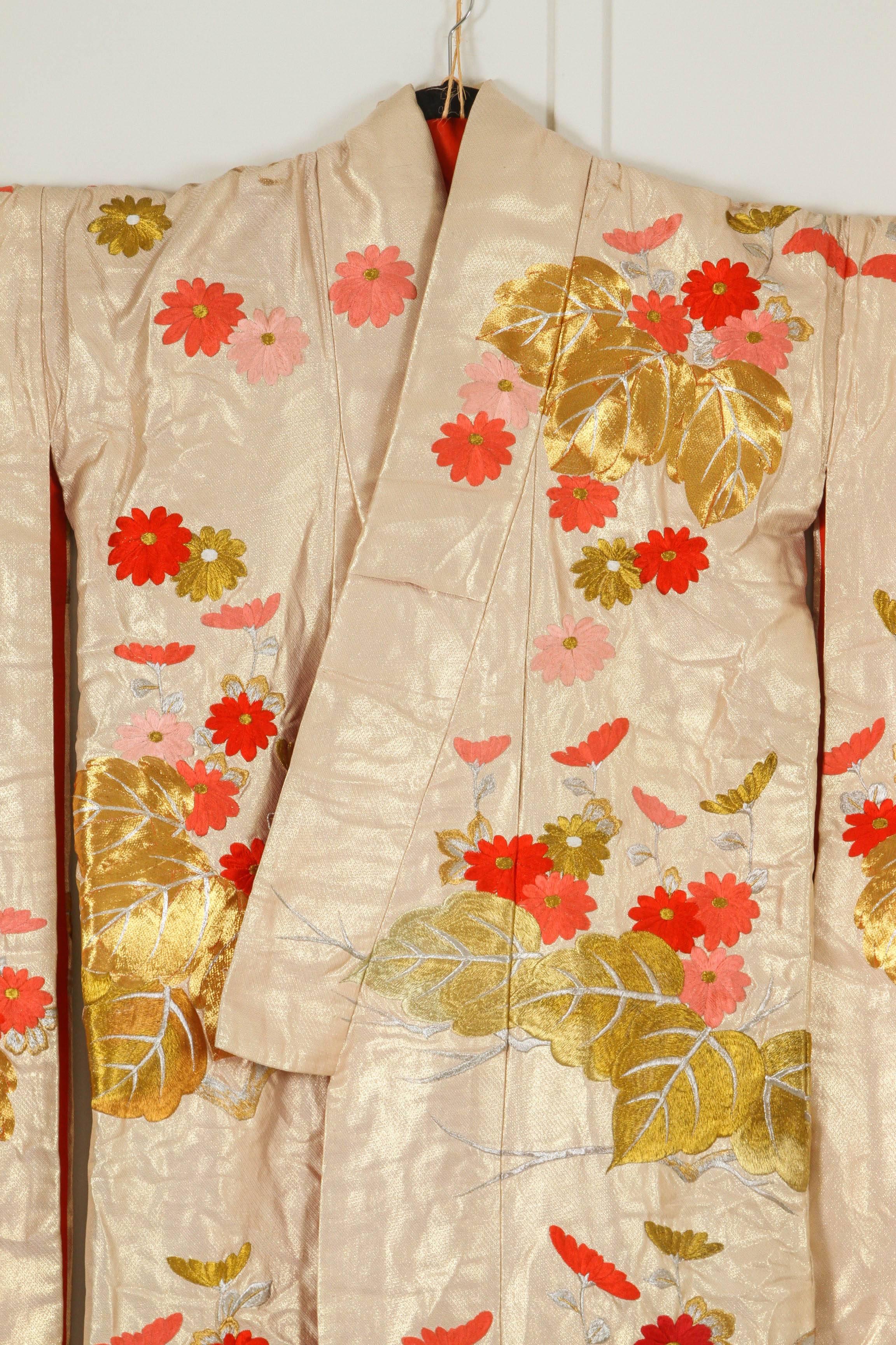 Vintage Brocade Japanese Ceremonial Kimono In Excellent Condition In North Hollywood, CA