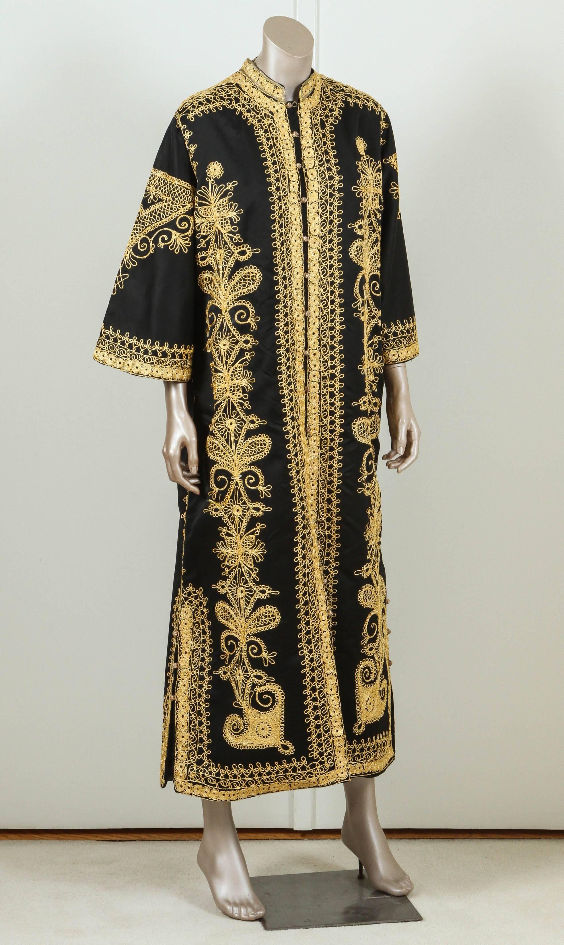 Elegant vintage Moroccan caftan, embroidered satin with Turkish gold threads design all-over. Fully lined.
Chic Gypsy Bohemian Hippie style kaftan is embroidered and embellished entirely by hand.
One of a kind evening Moroccan Middle Eastern gown,