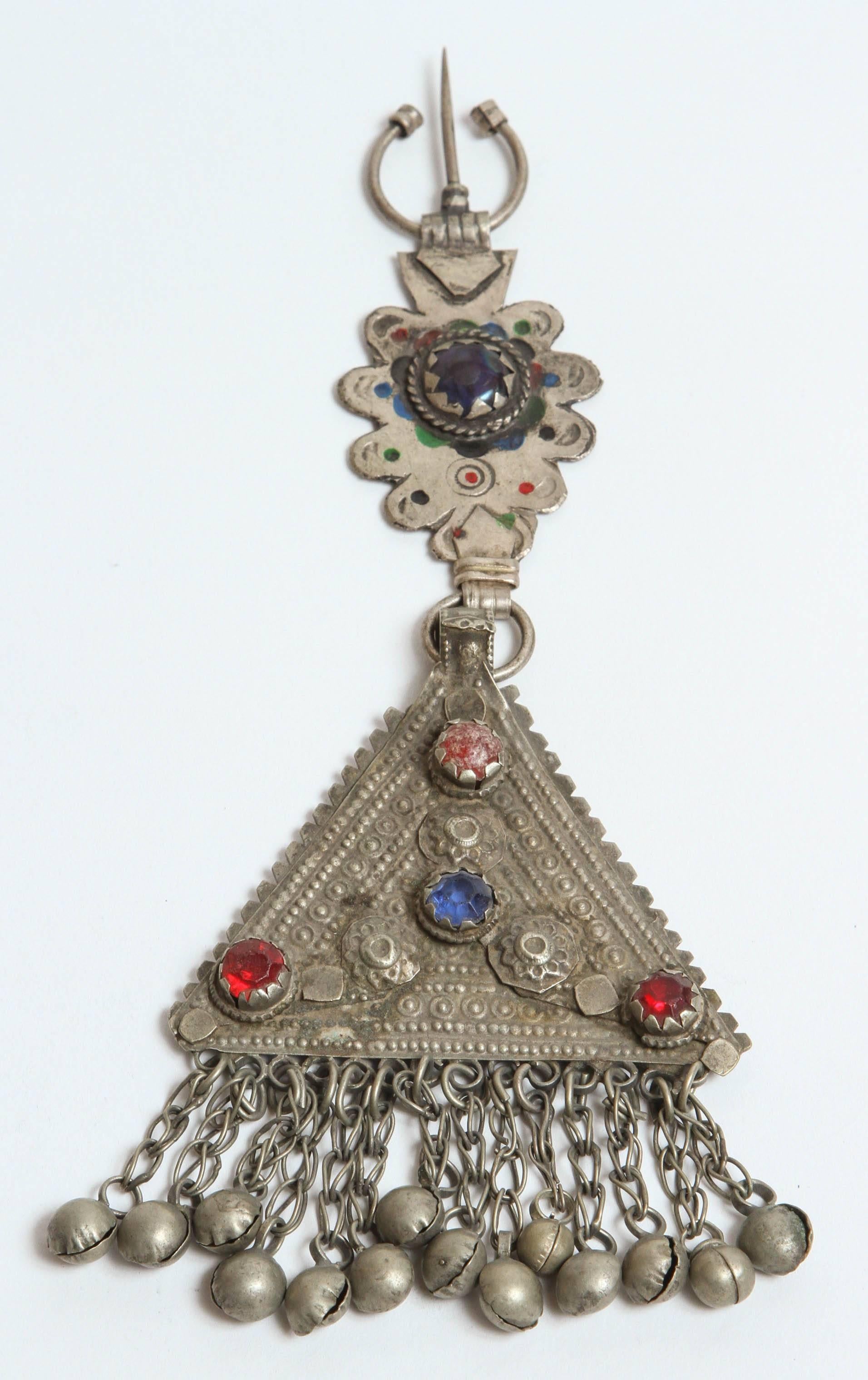 Beautiful vintage Moroccan fibula. A fibula was used to close a woman's cape and used as a status symbol. Large scaled Moroccan Fibula with pate de verse cabochons.
Excellent condition. 6.25