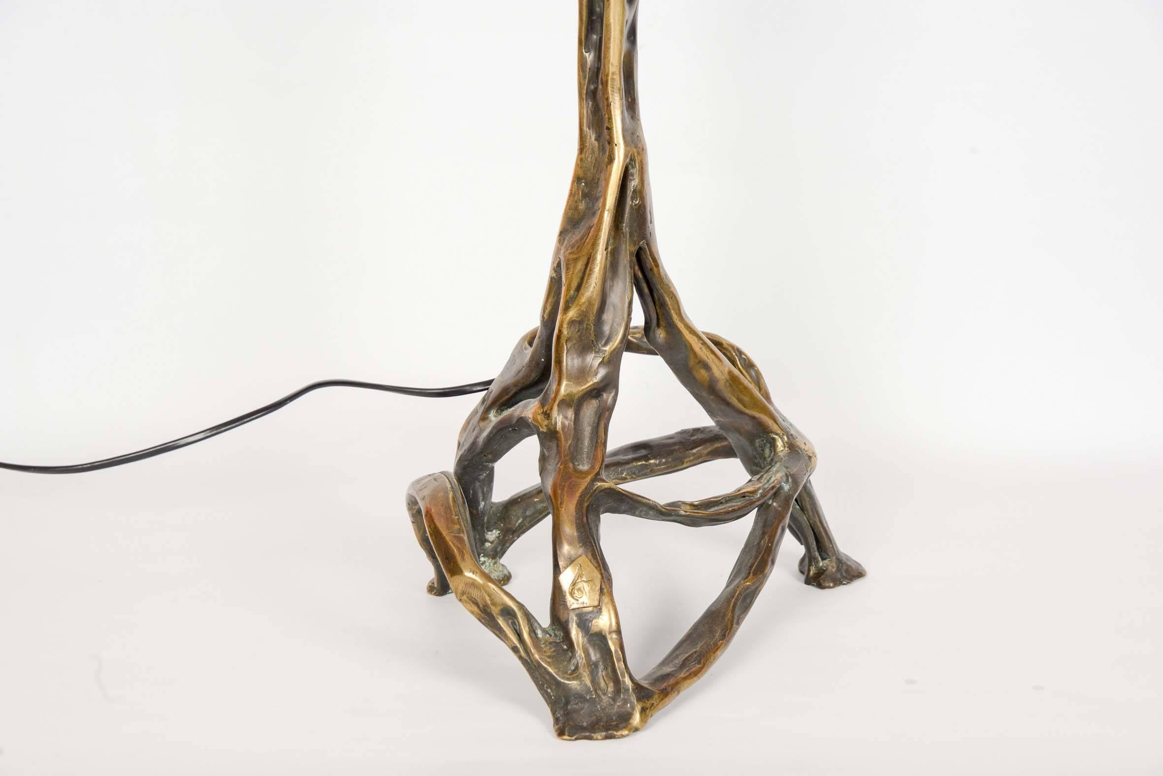 lampada brutalista