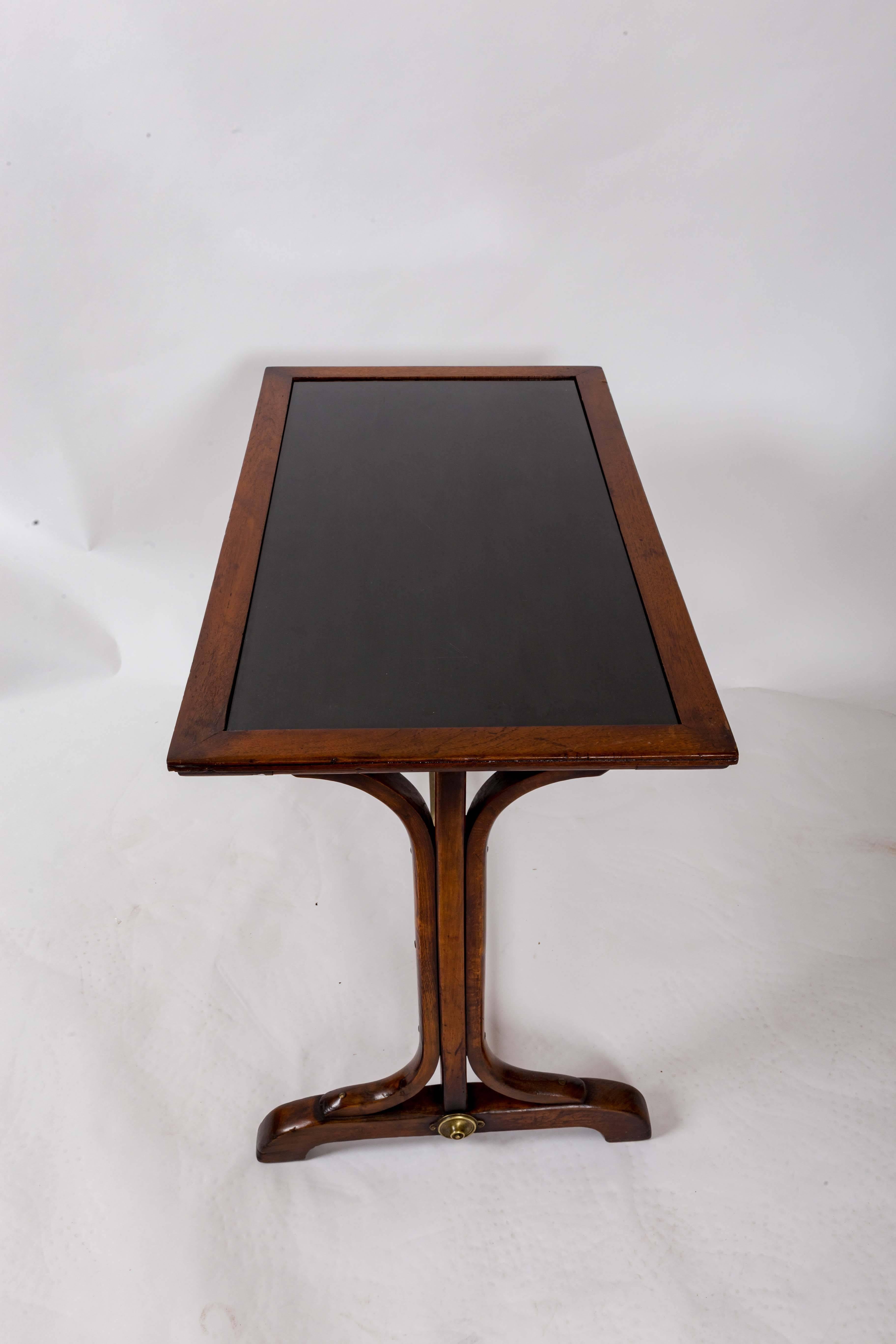 Turn-of-the-Century Bentwood Bistro Table, France, circa 1910 5
