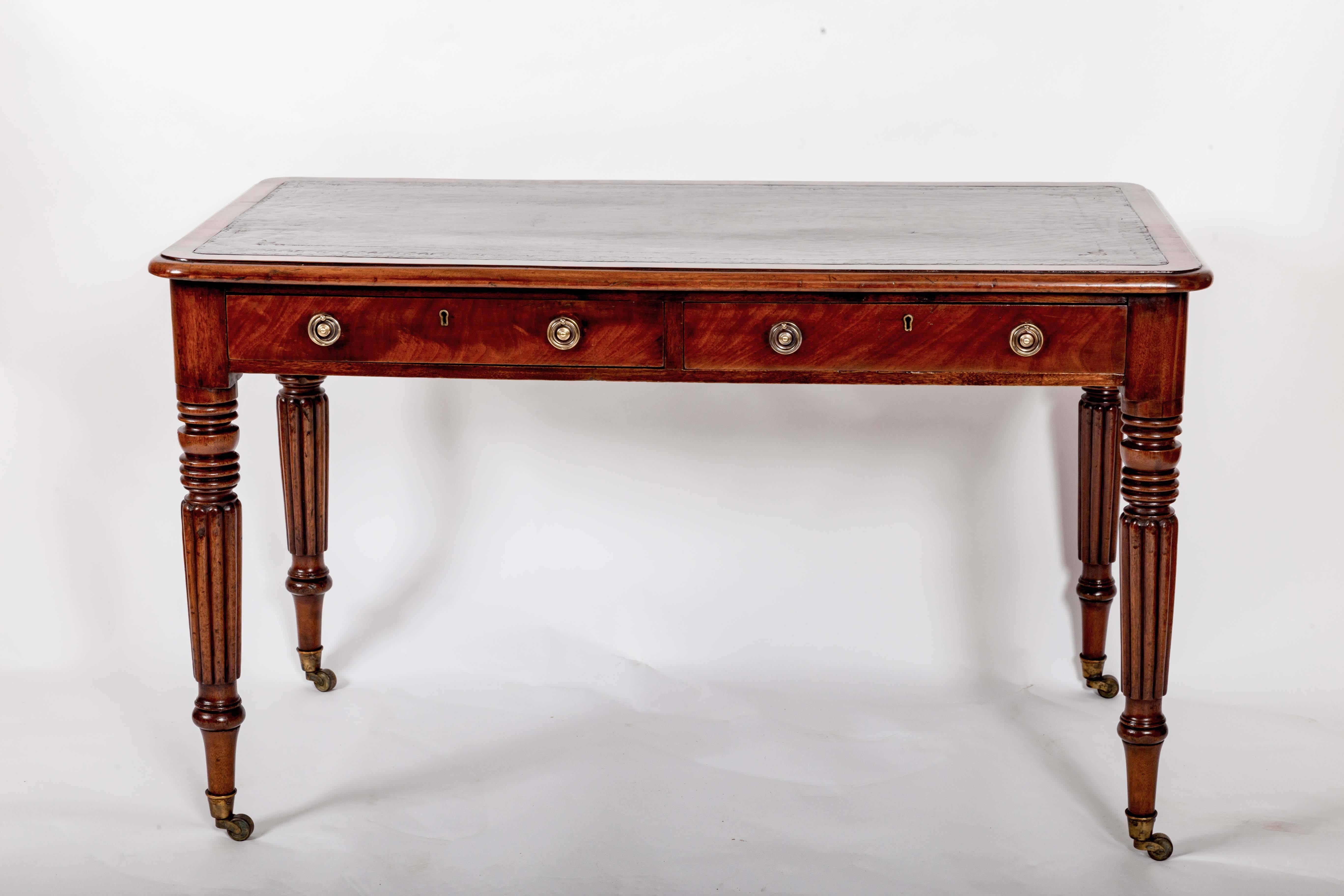 Early 19th Century Mahogany Writing Table, England, circa 1840 1