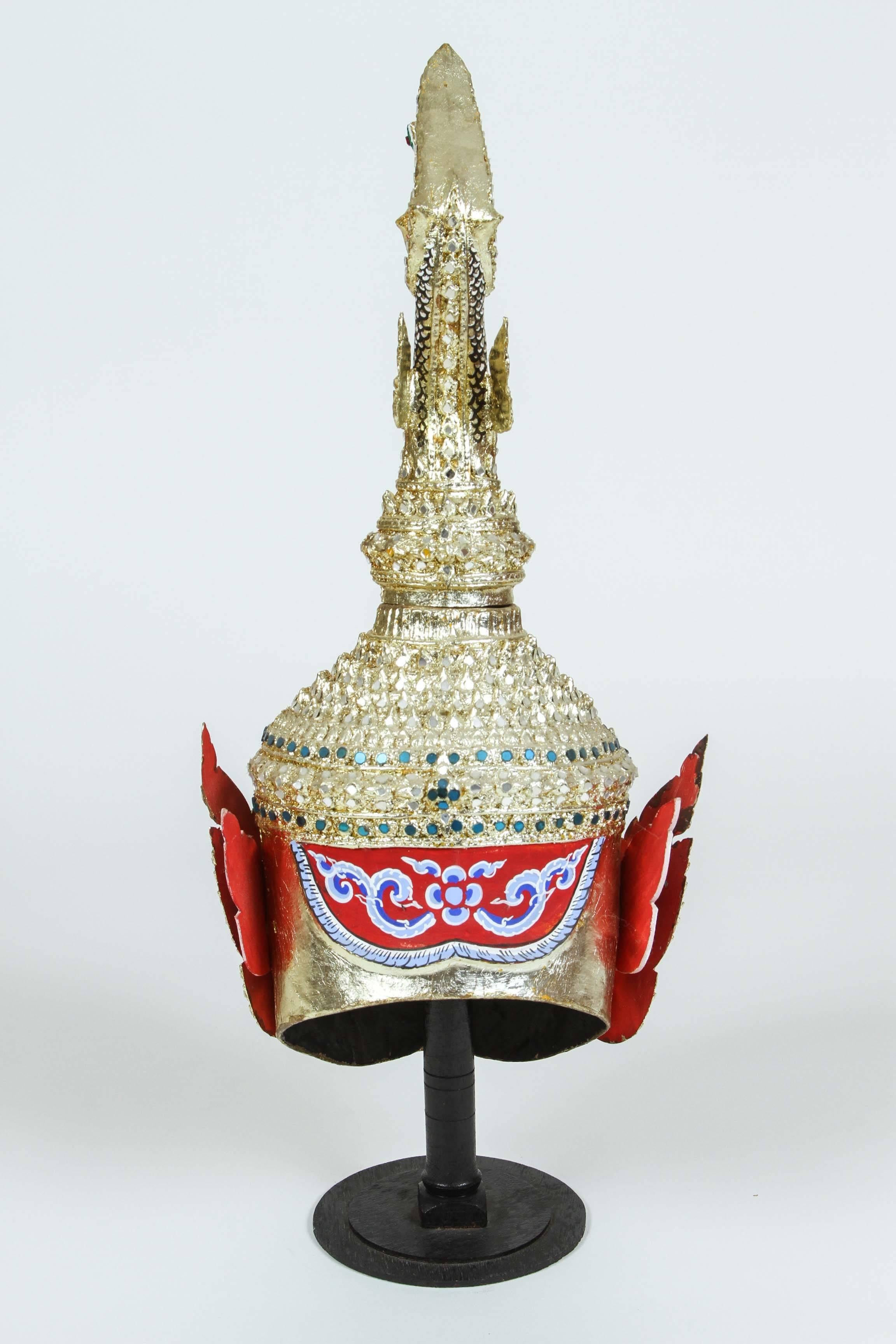 Maschera demoniaca tailandese dorata per la danza Corona copricapo in vendita 2