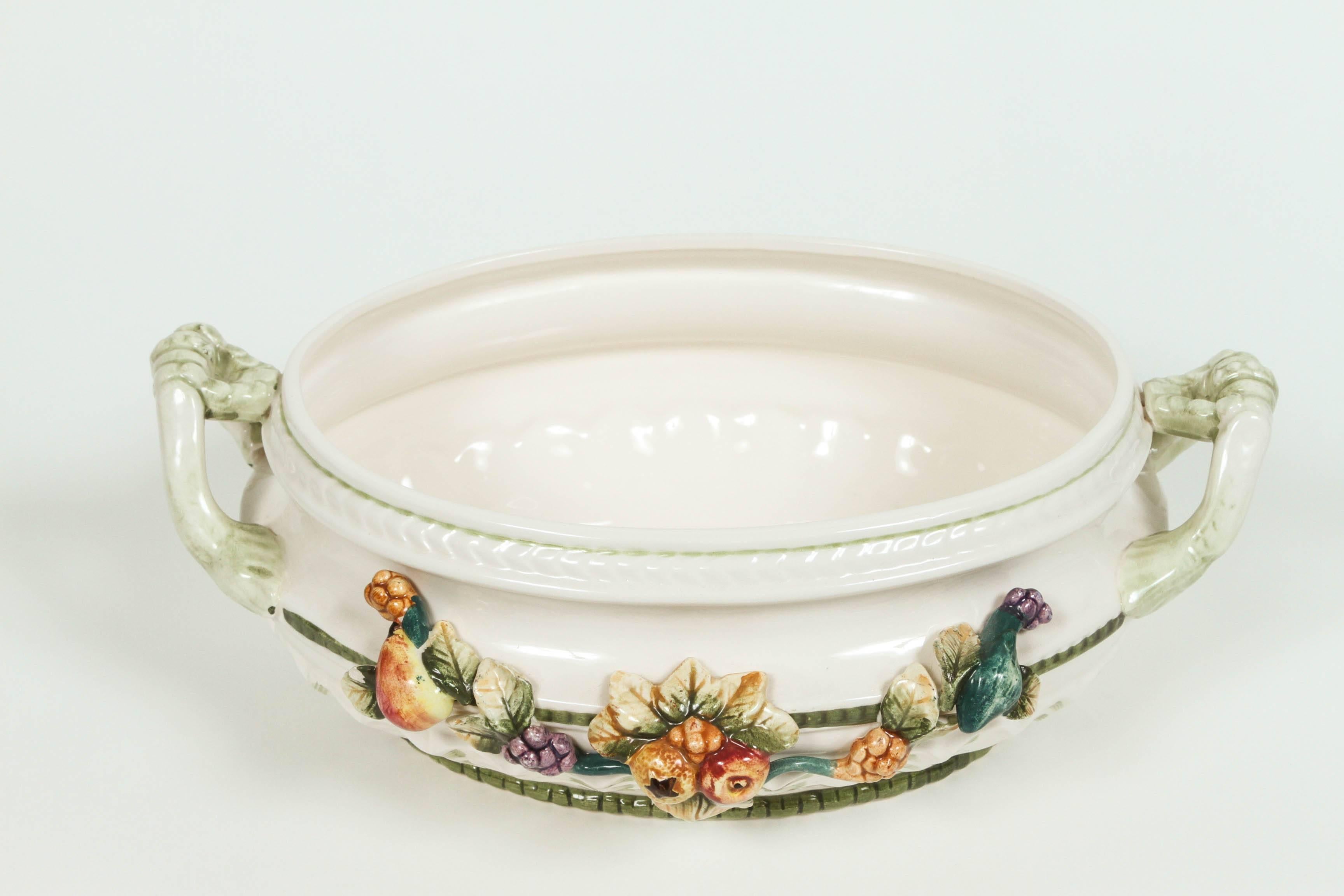 Italian Tureen with Ladle and Tray In Excellent Condition In Pasadena, CA