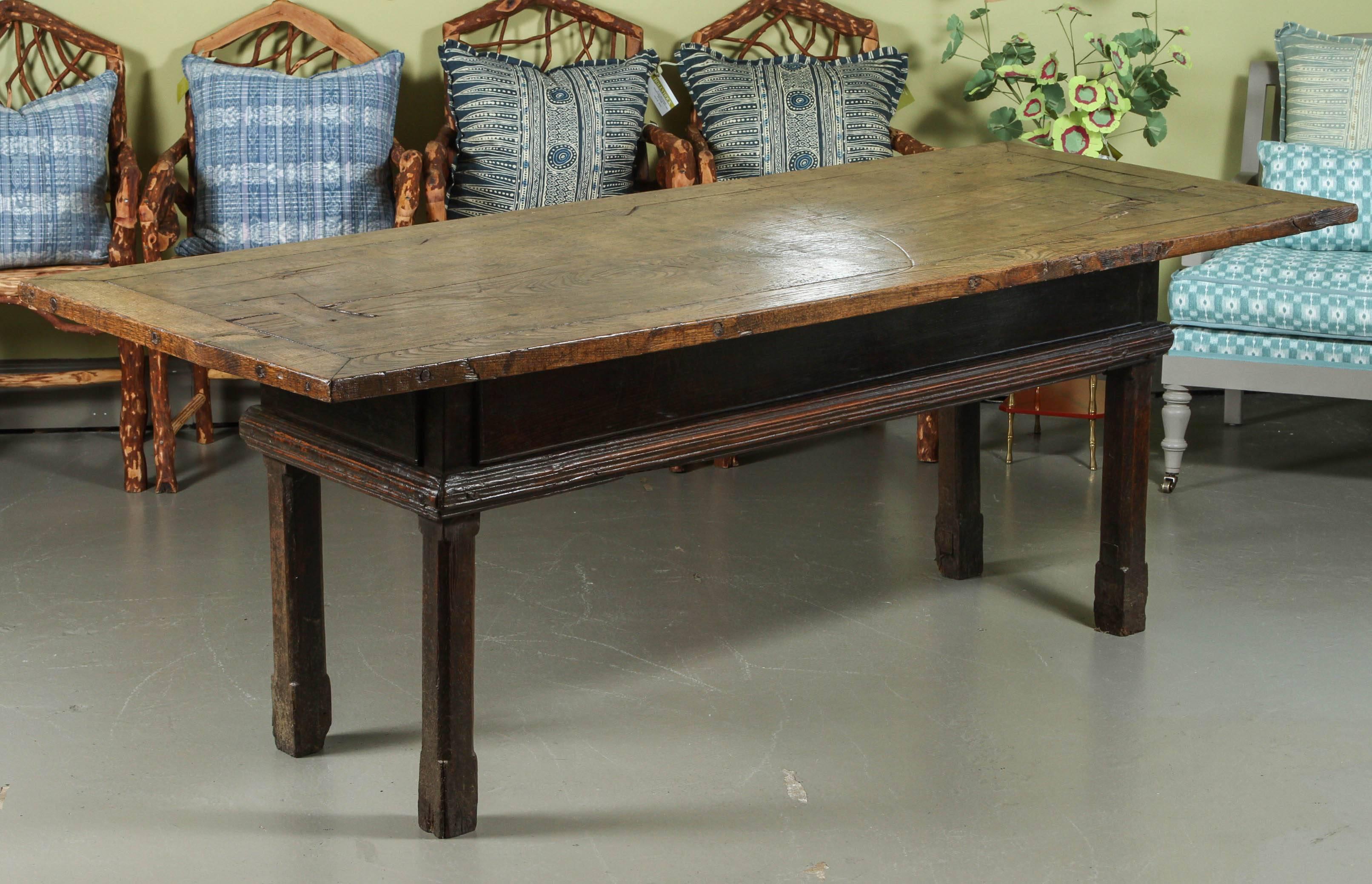 18th Century and Earlier Large Portuguese Oak Table, circa 1700