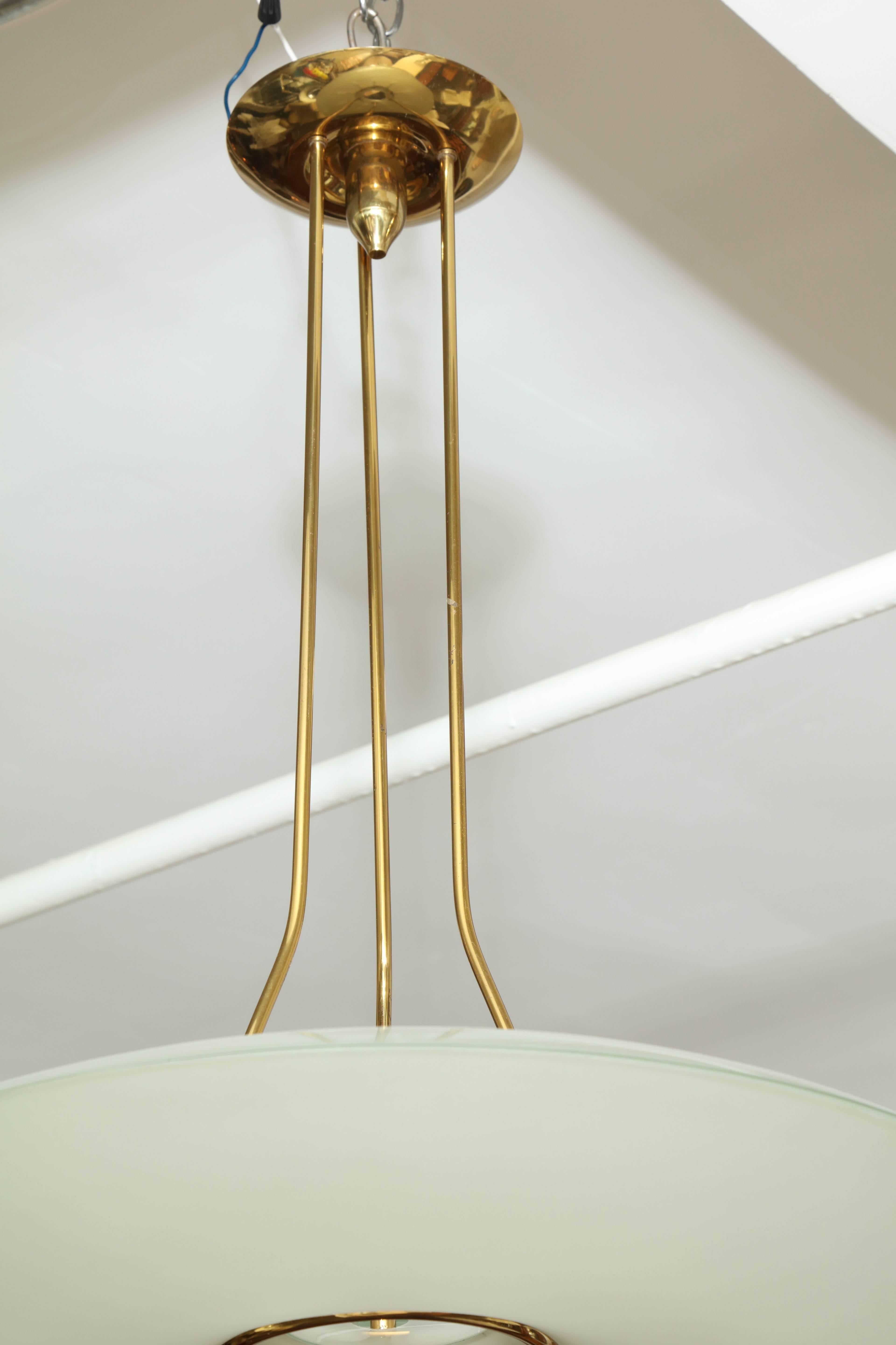 Hand-Crafted Fontana Arte chandelier made in Italy 1955 For Sale