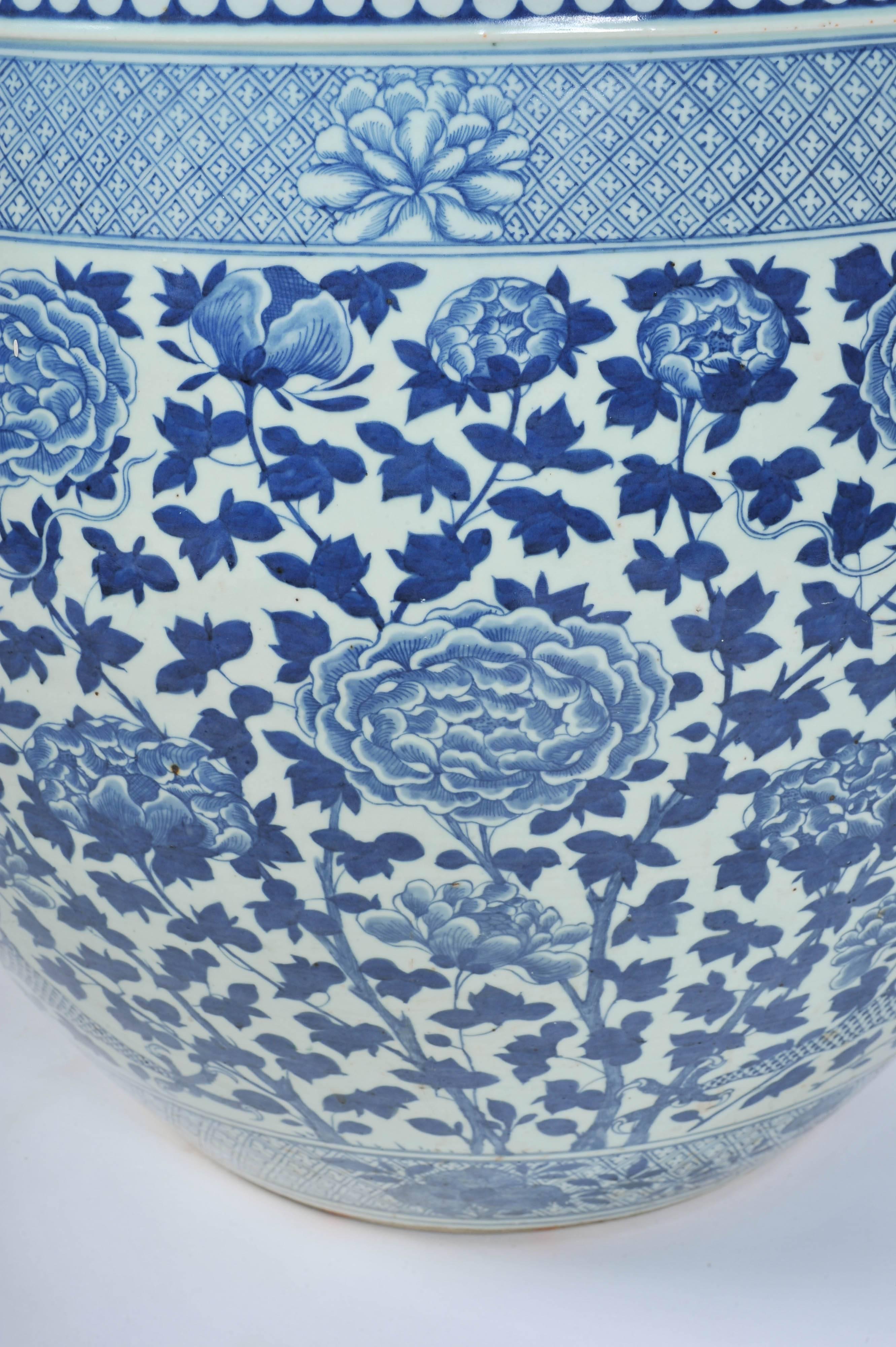 Pair of 19th Century Chinese Blue and White Jardinieres 2