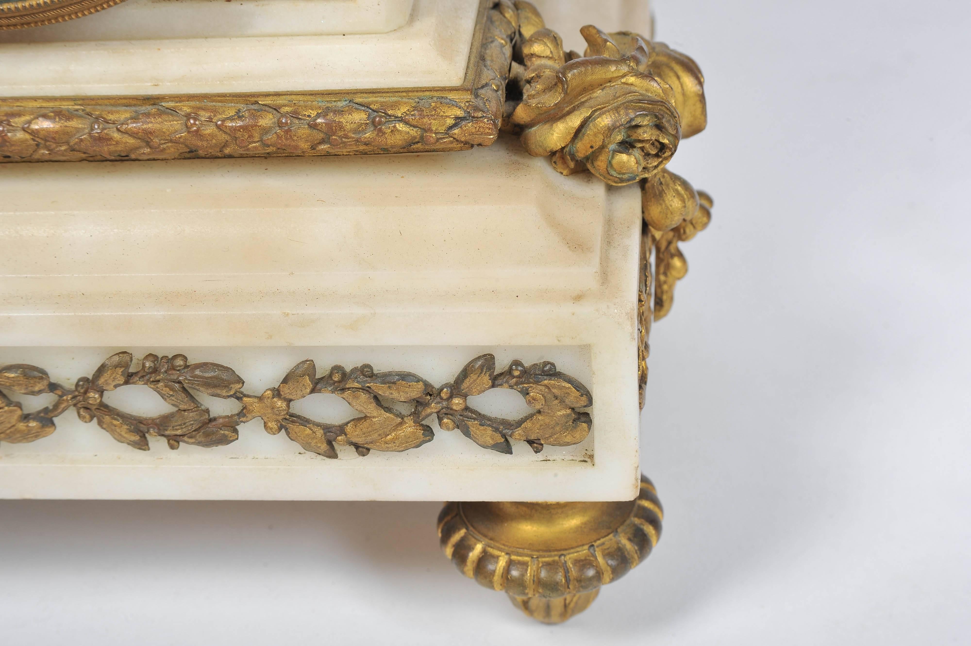 Kaminuhr im Louis-XVI-Stil, 19. Jahrhundert (42 cm) im Angebot 1